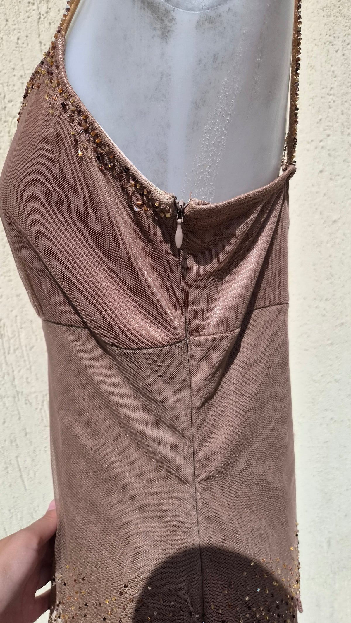 Robe brodée Aftershock