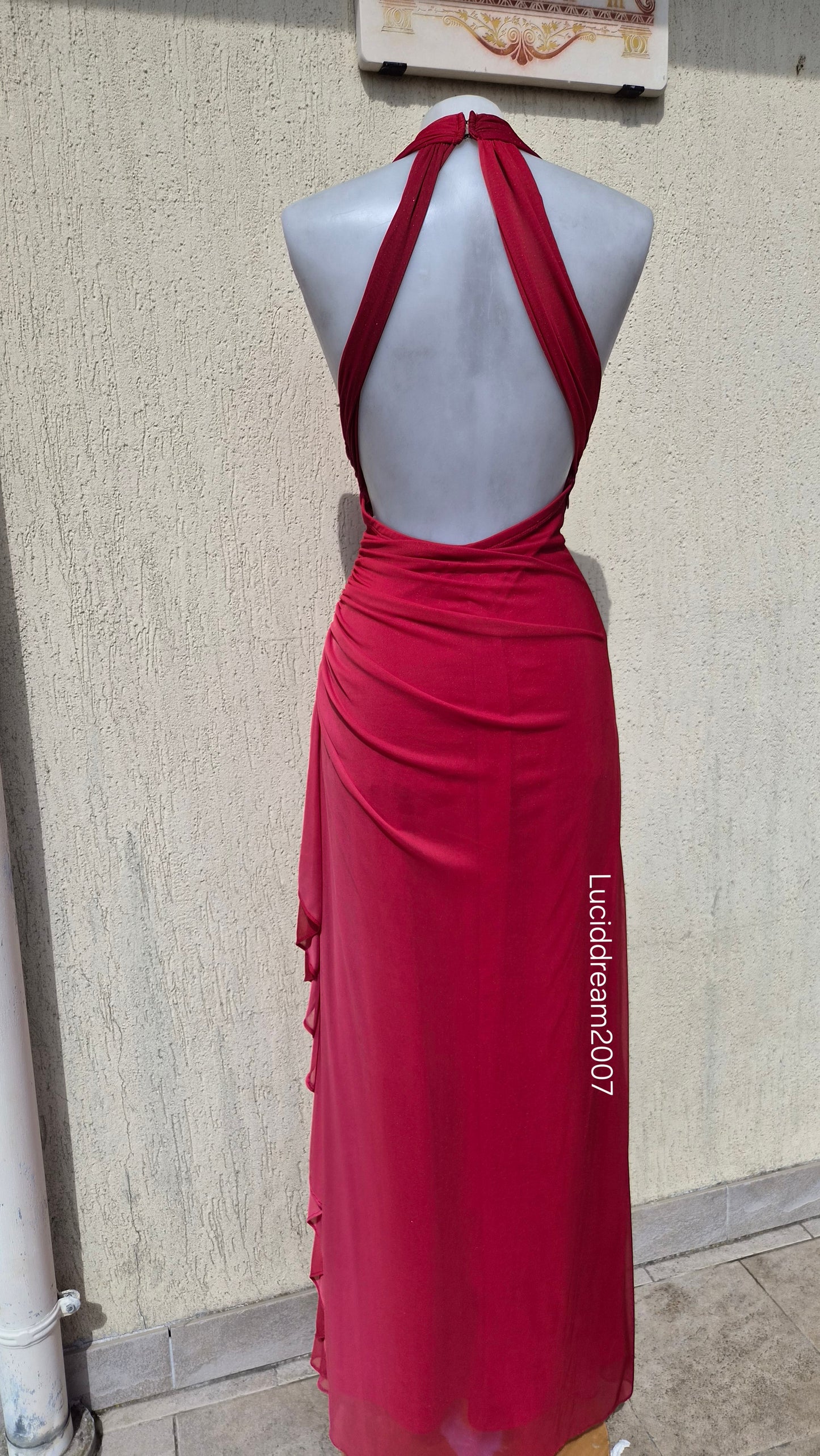 Robe rouge dos nu Betsy & Adam