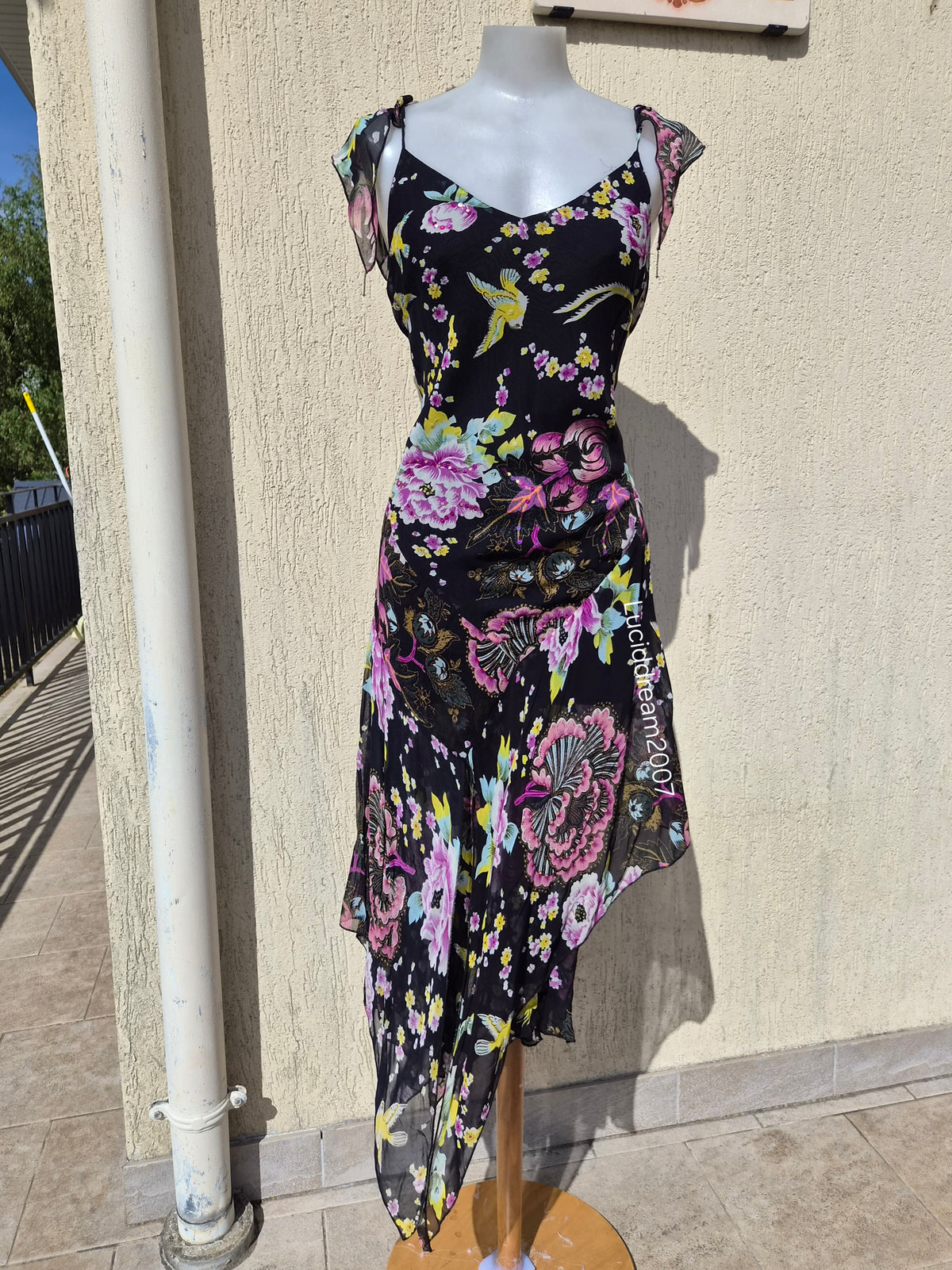 Robe en voile floral noire René Derhy