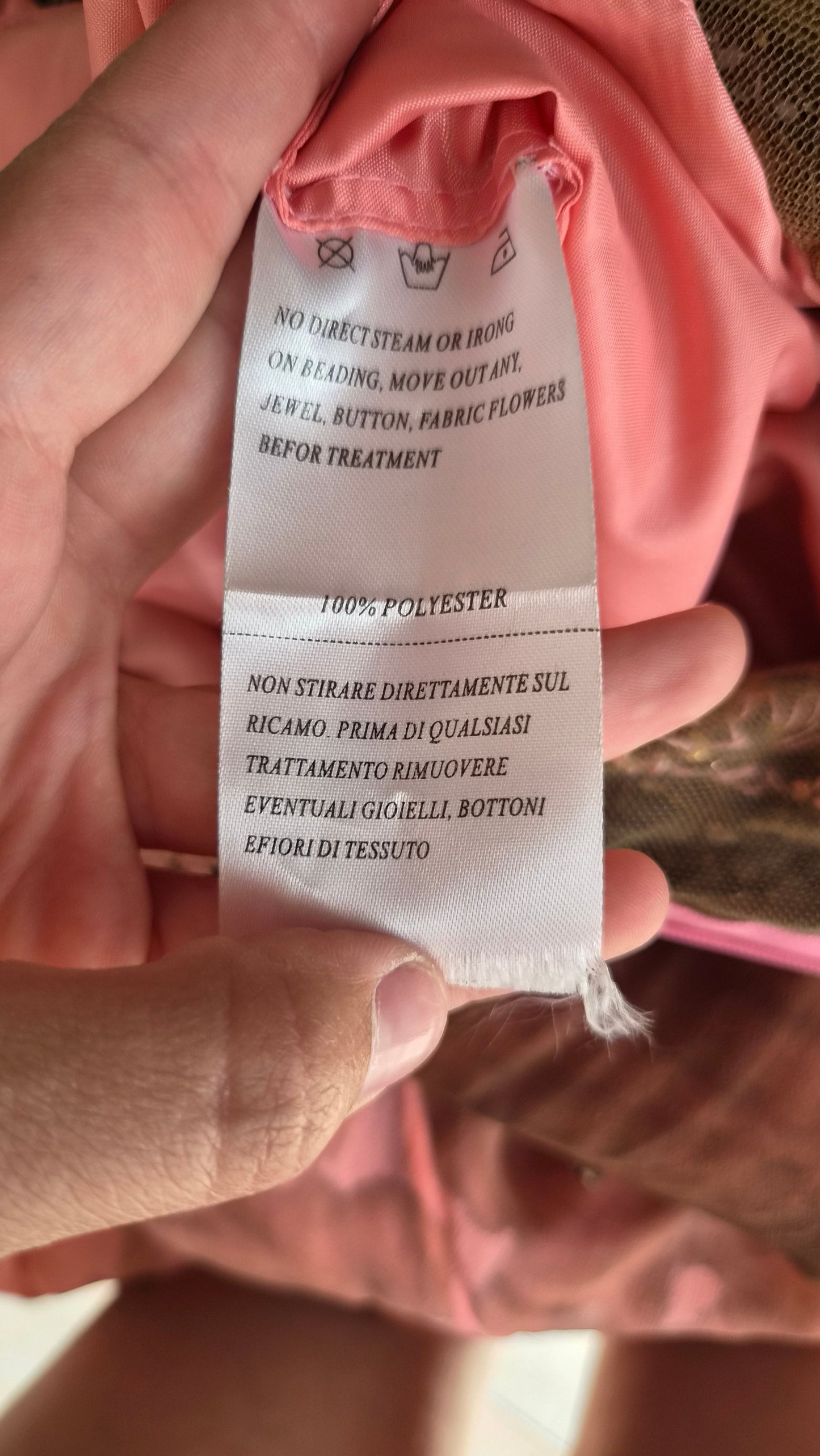 Robe dos nu brodée