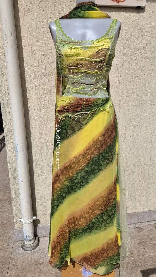 Robe en soie brodée Yve London