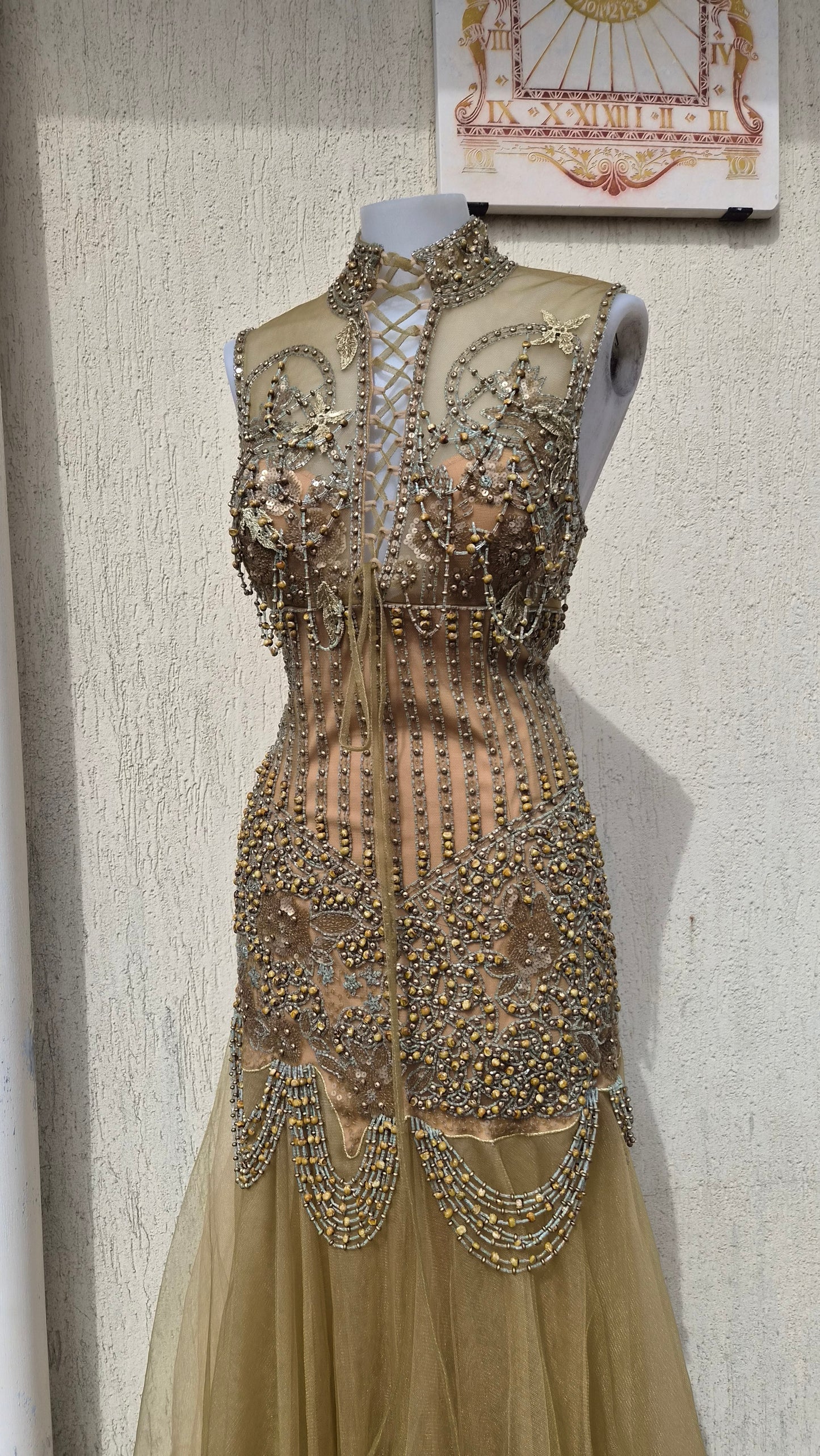 Maxi robe entièrement brodée