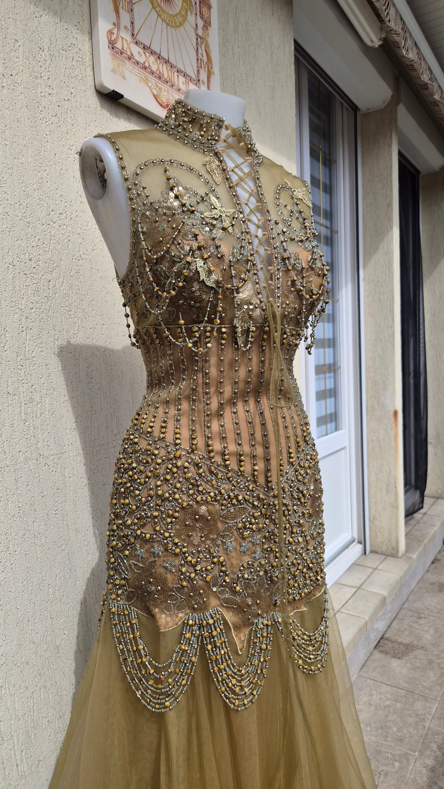 Maxi robe entièrement brodée