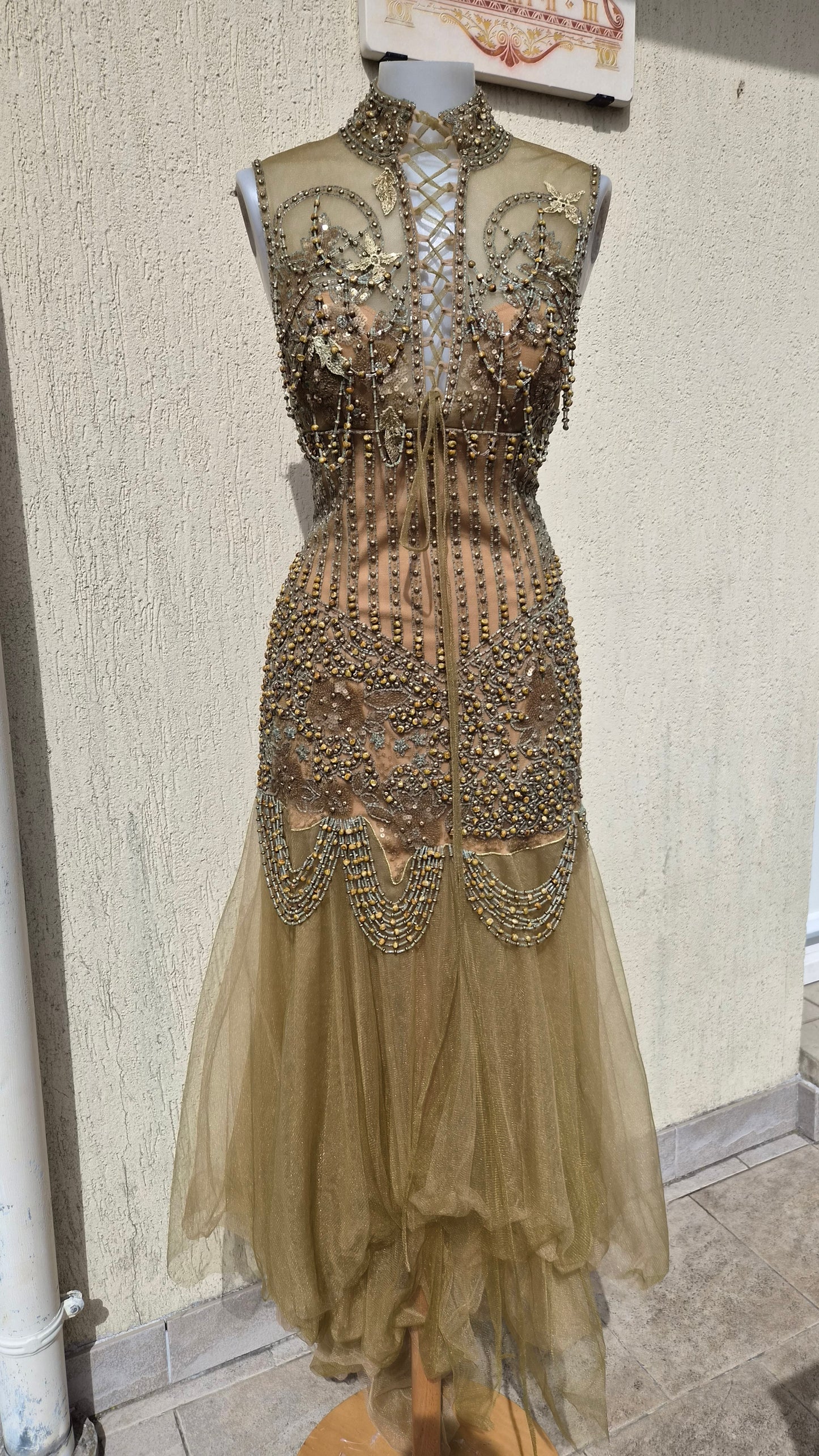 Maxi robe entièrement brodée