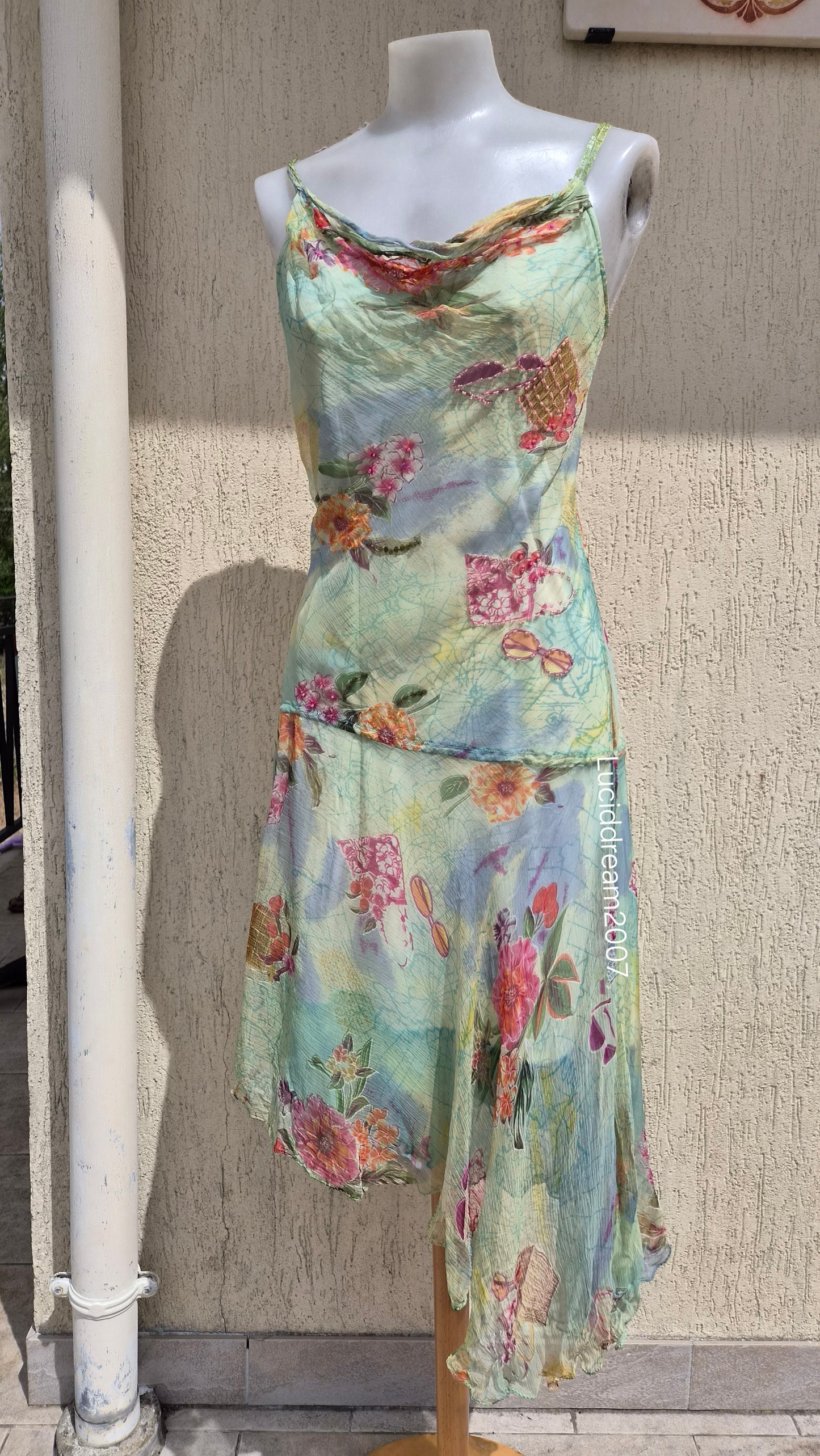 Robe en voile verte René Derhy