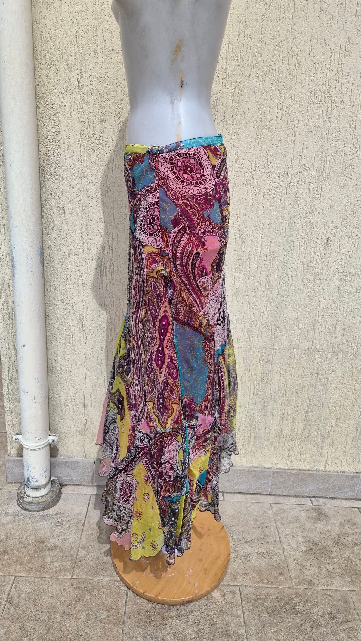 Robe en soie multicolore