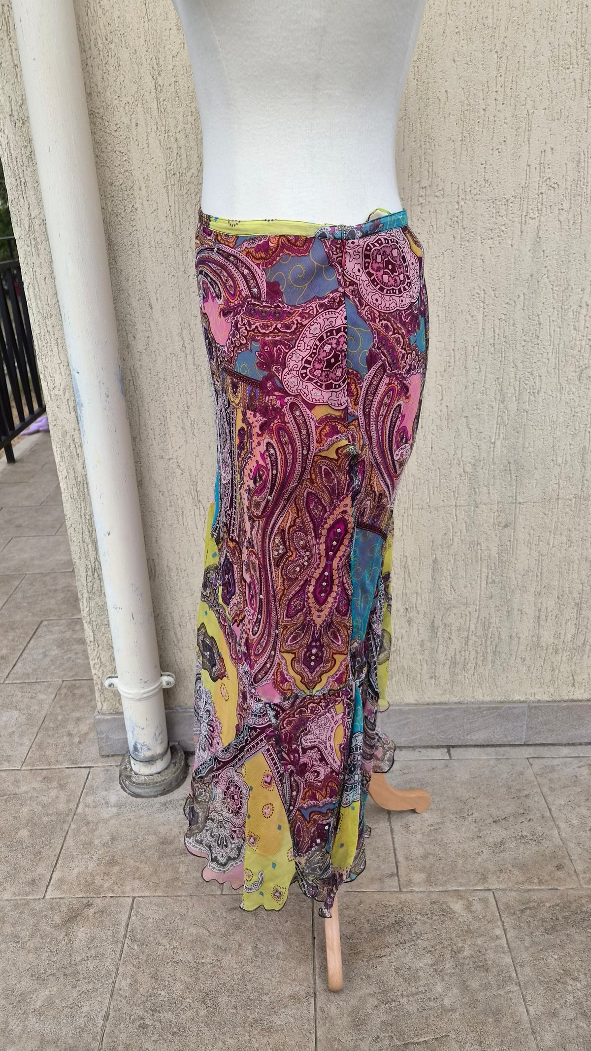 Robe en soie multicolore