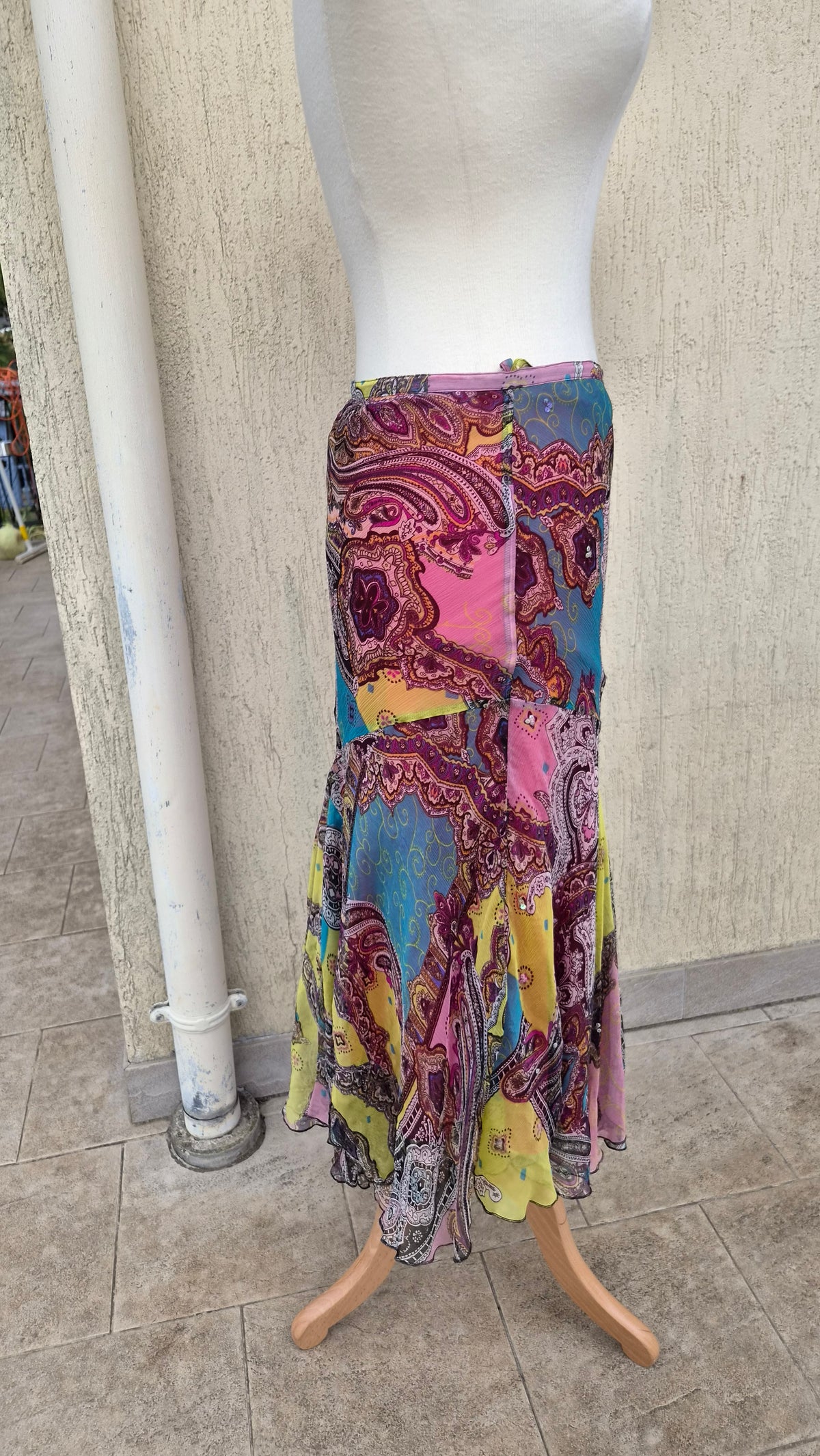 Robe en soie multicolore