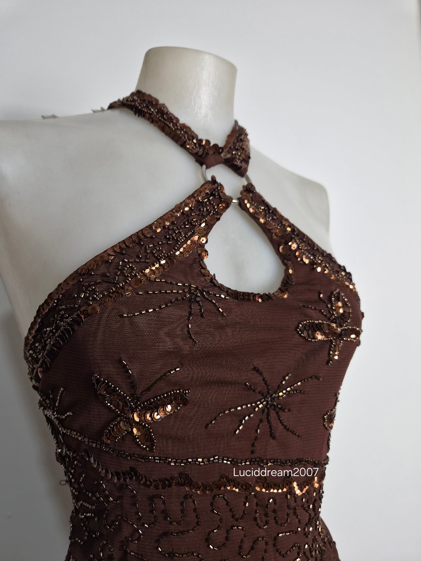Haut asymétrique marron brodé