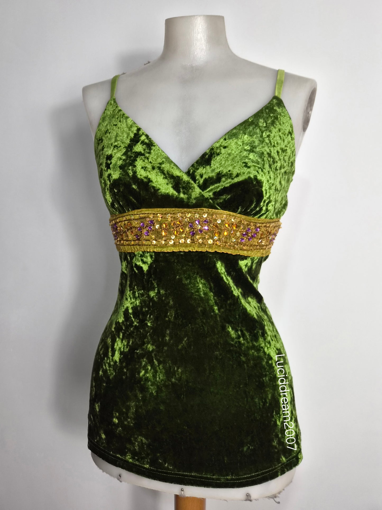 Haut en velours ras vert