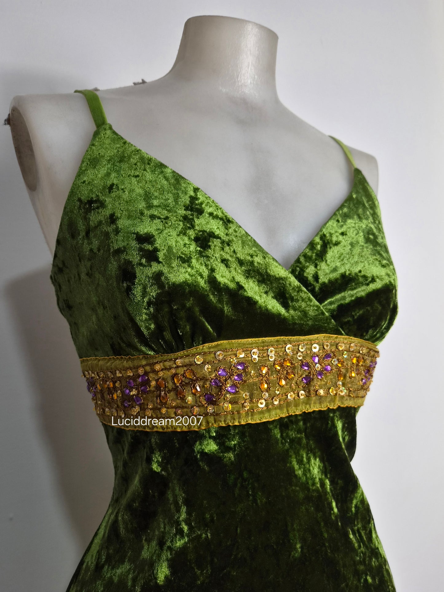 Haut en velours ras vert