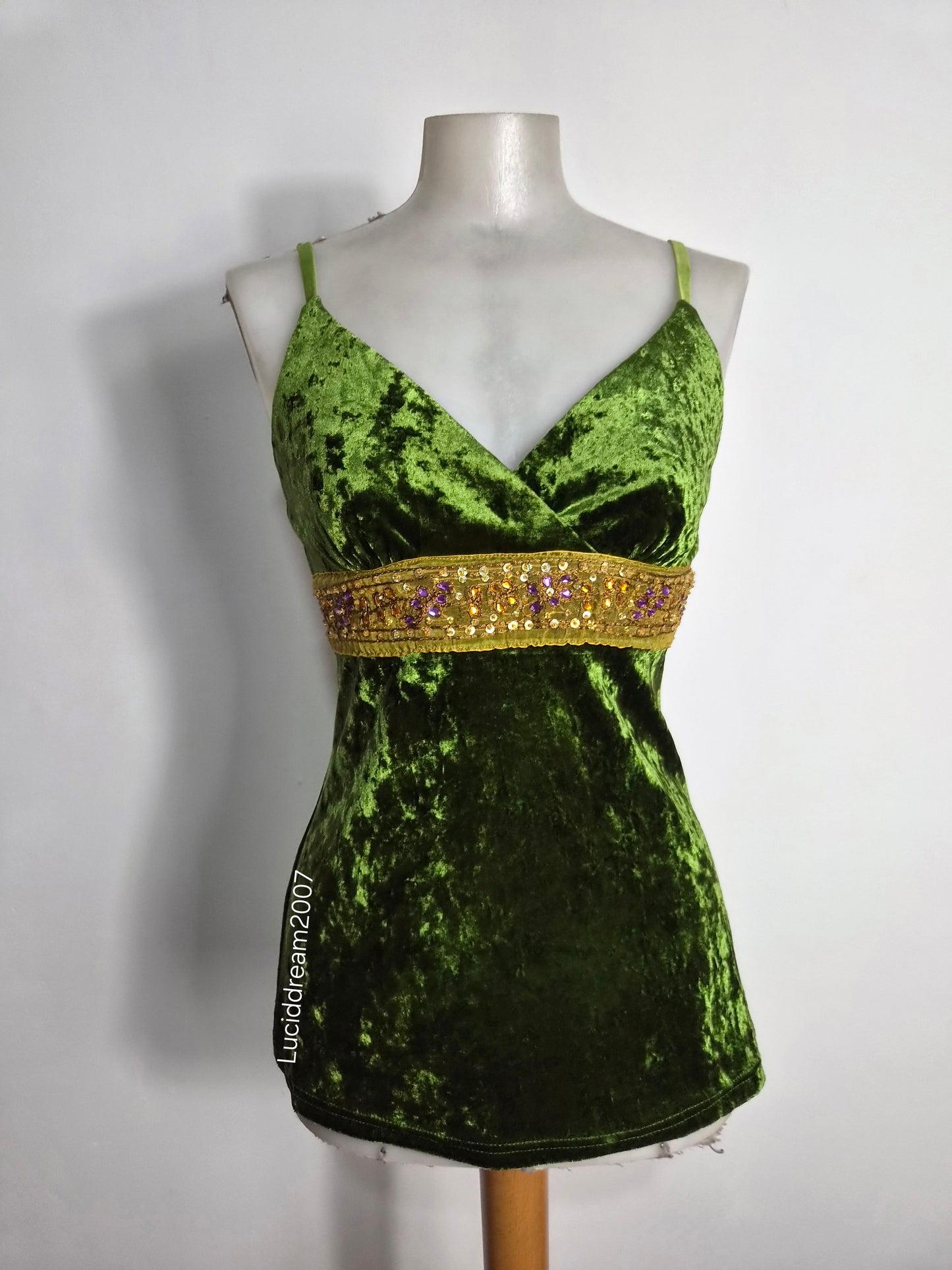 Haut en velours ras vert