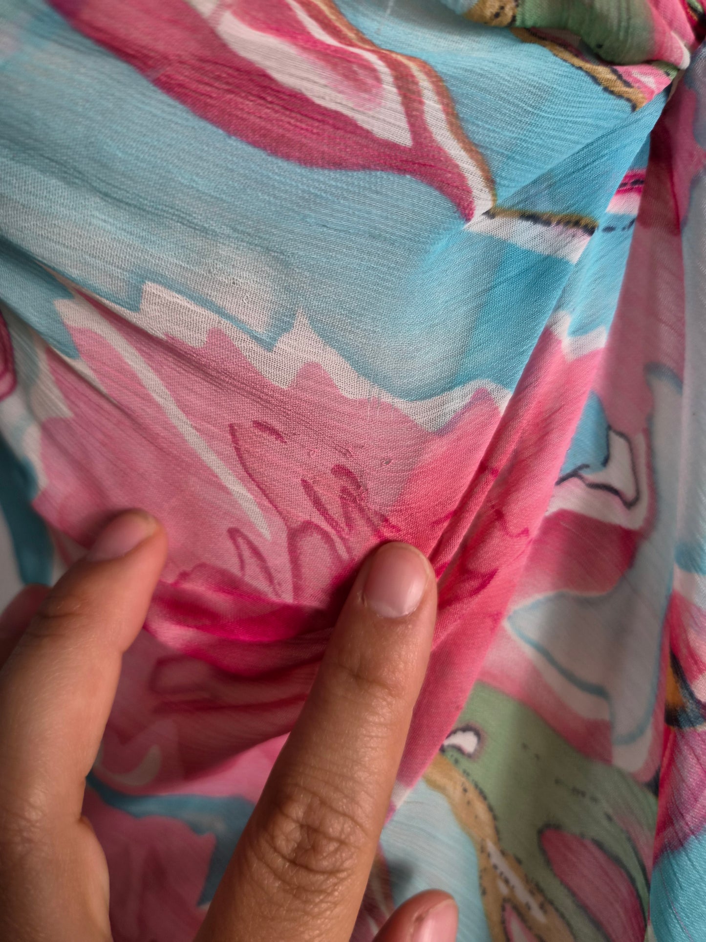 Haut en voile floral bleu et rose