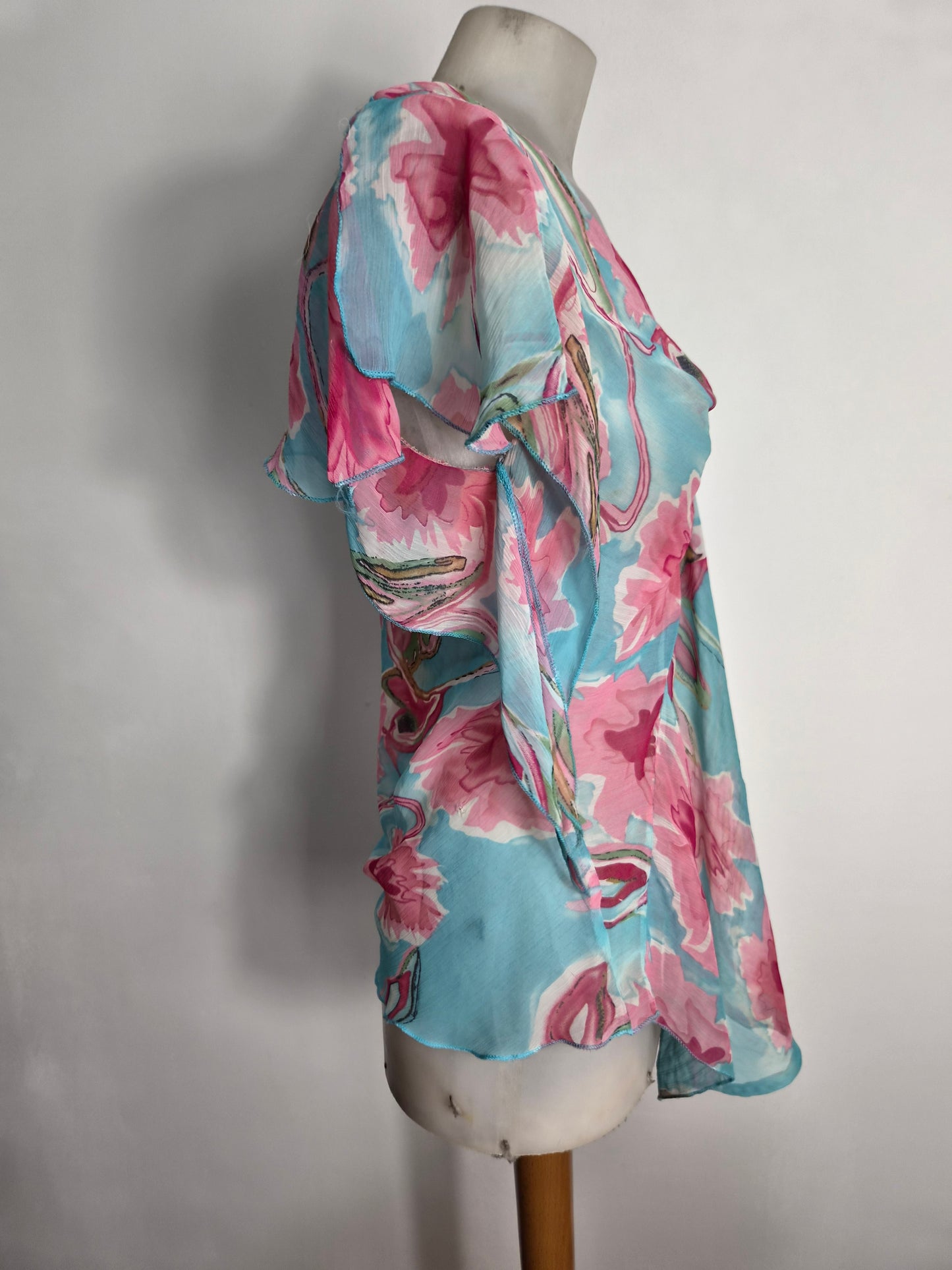 Haut en voile floral bleu et rose