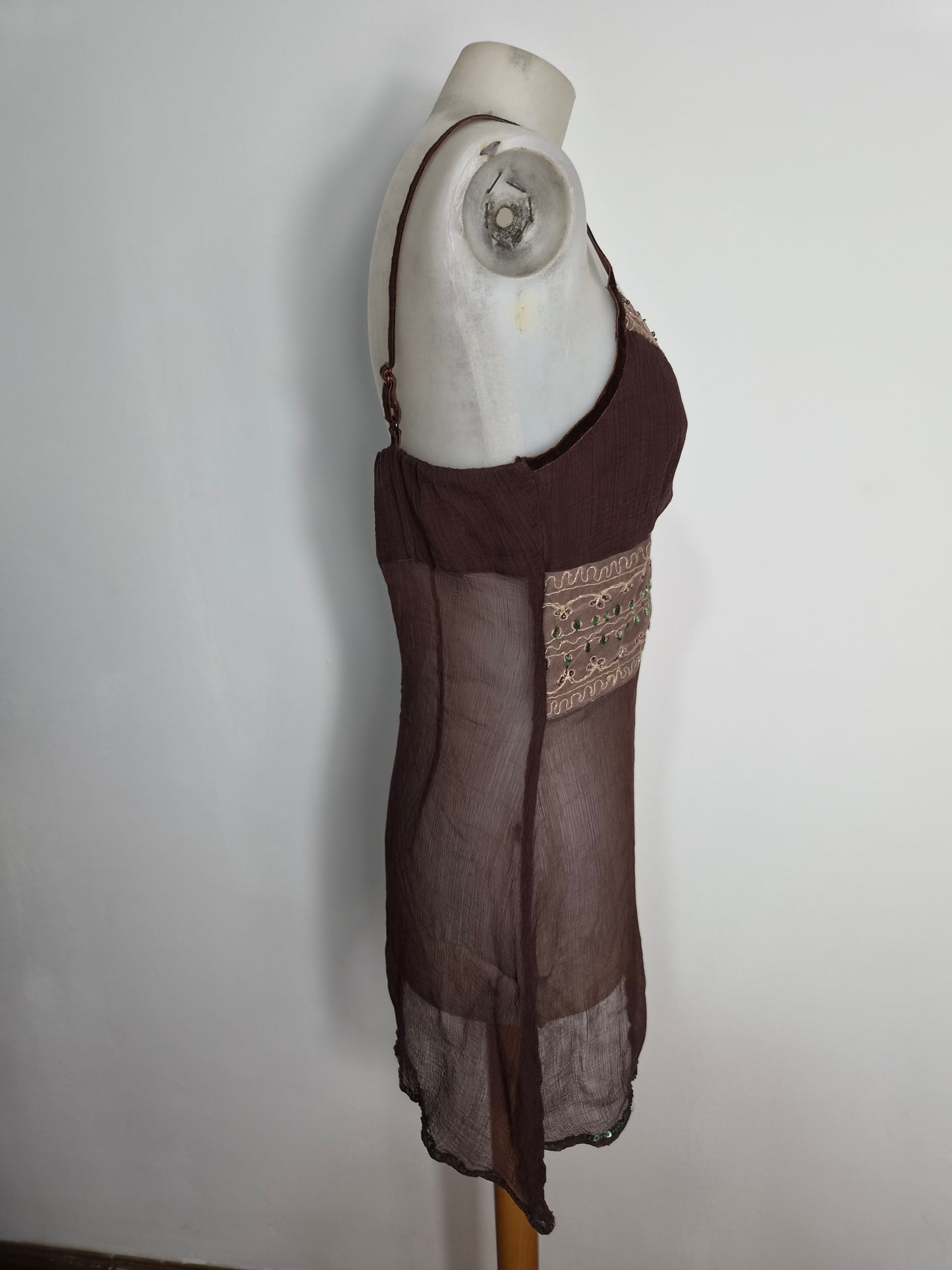 Haut en voile marron détails broderies