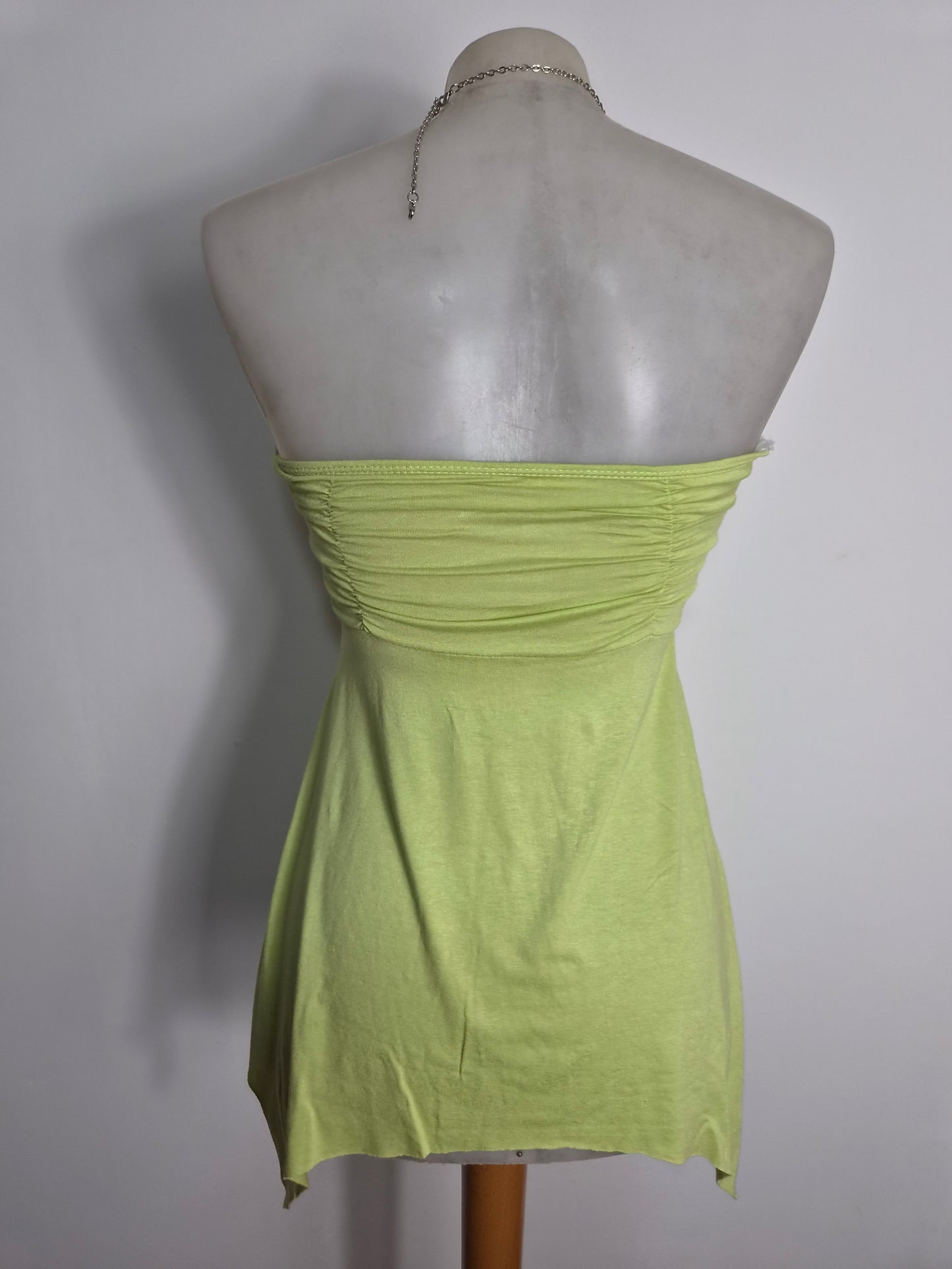 Haut asymétrique détails bijou