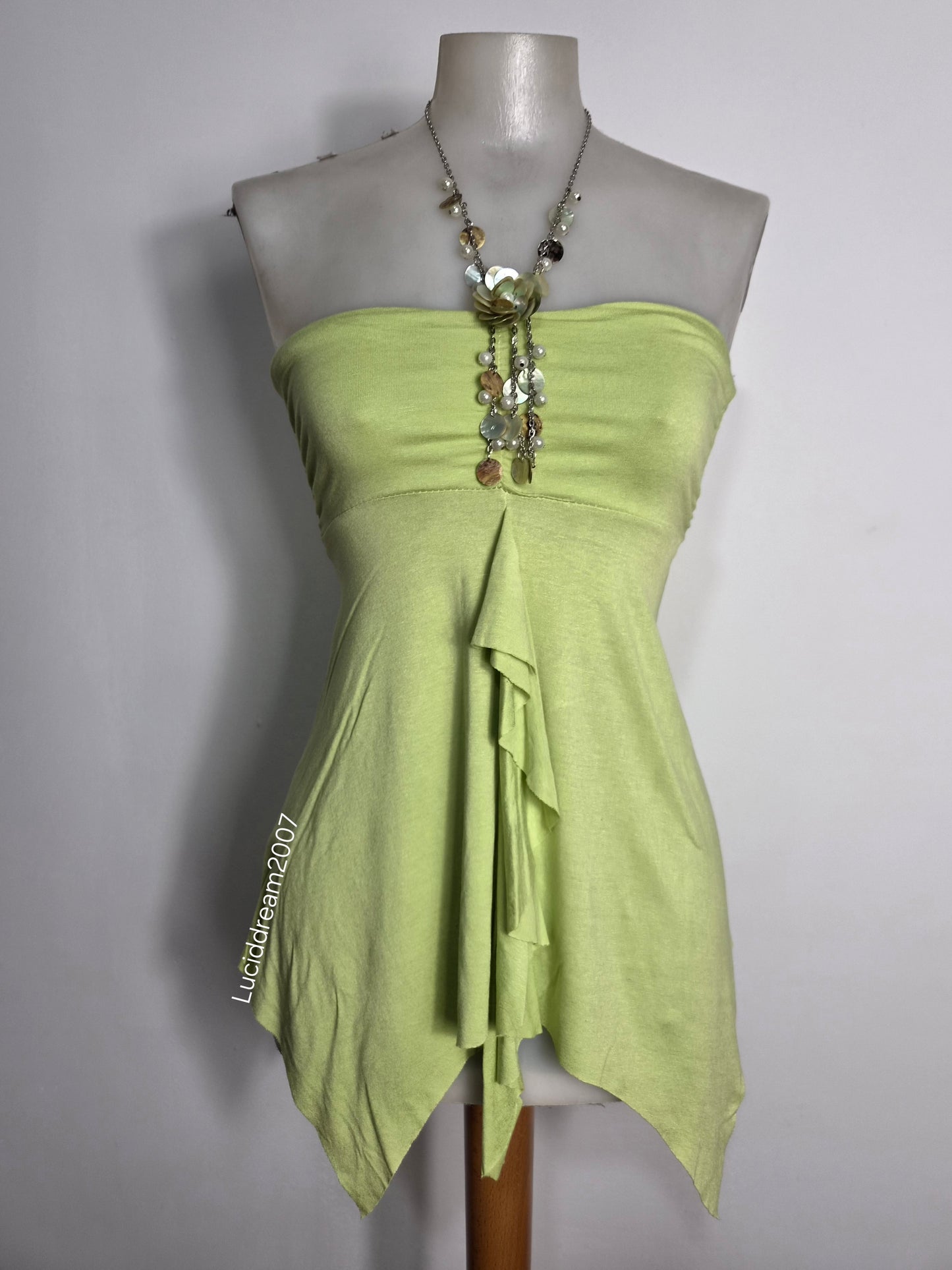 Haut asymétrique détails bijou