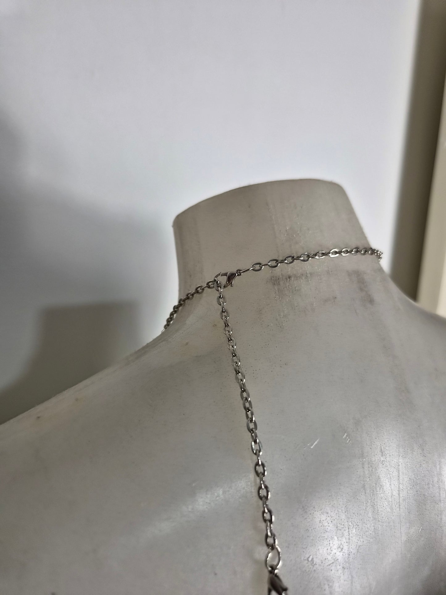 Haut asymétrique détails bijou