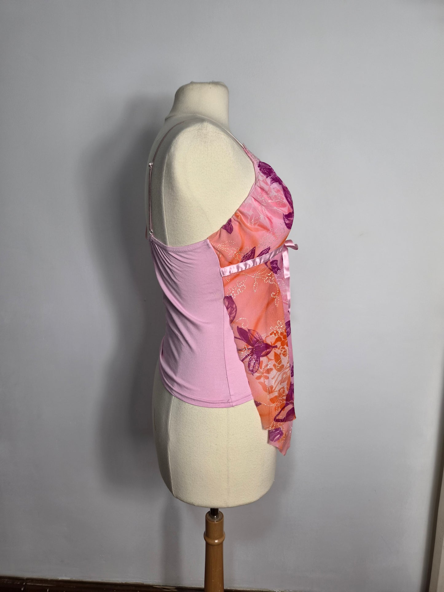 Haut en voile floral asymétrique