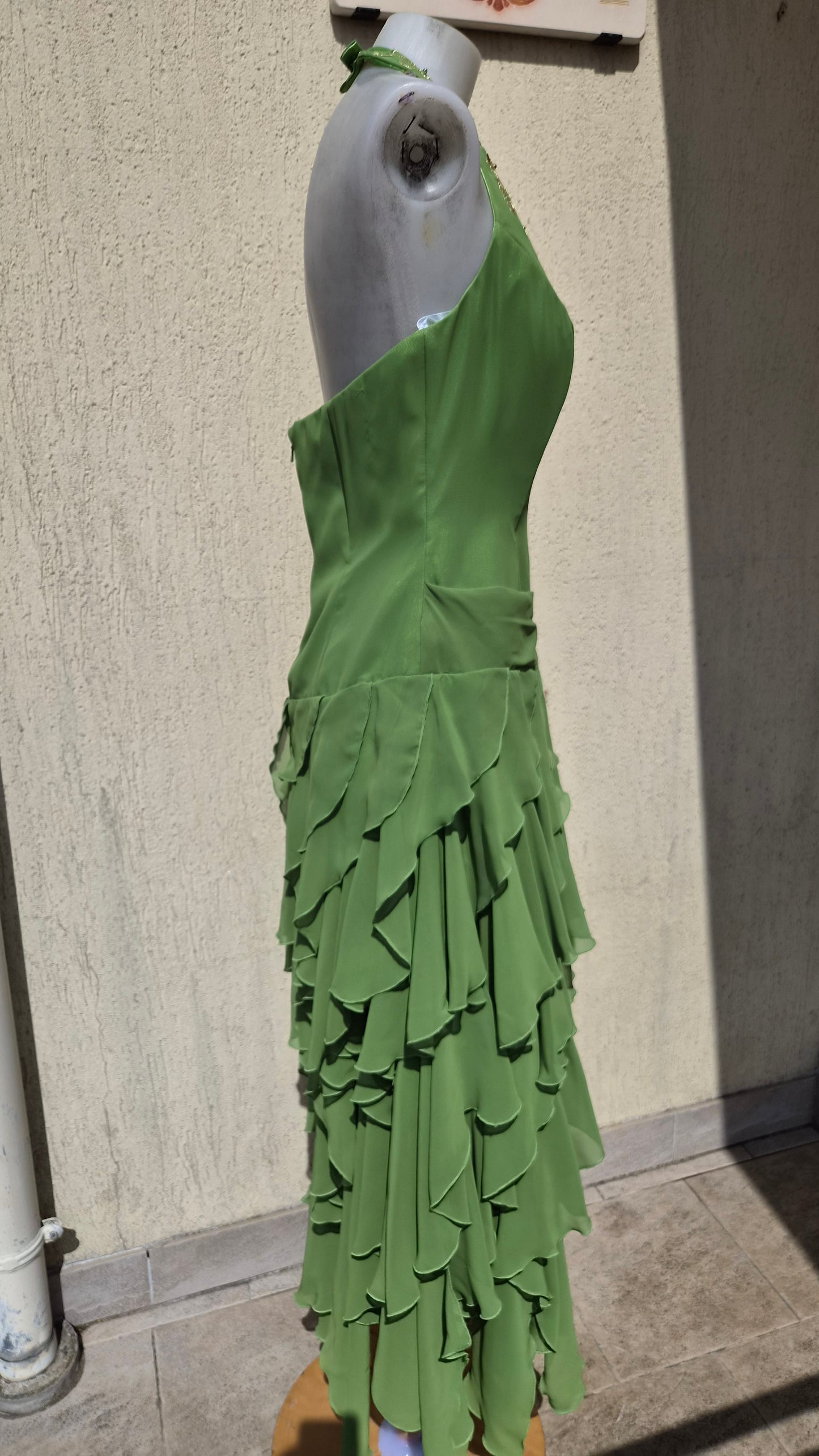 Robe dos nu brodée verte Sonia Pena