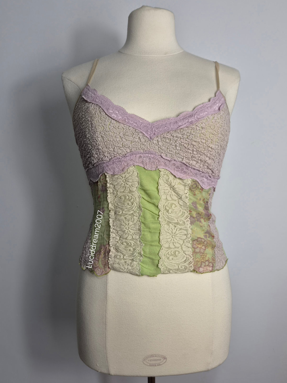 Haut dentelle rose et vert