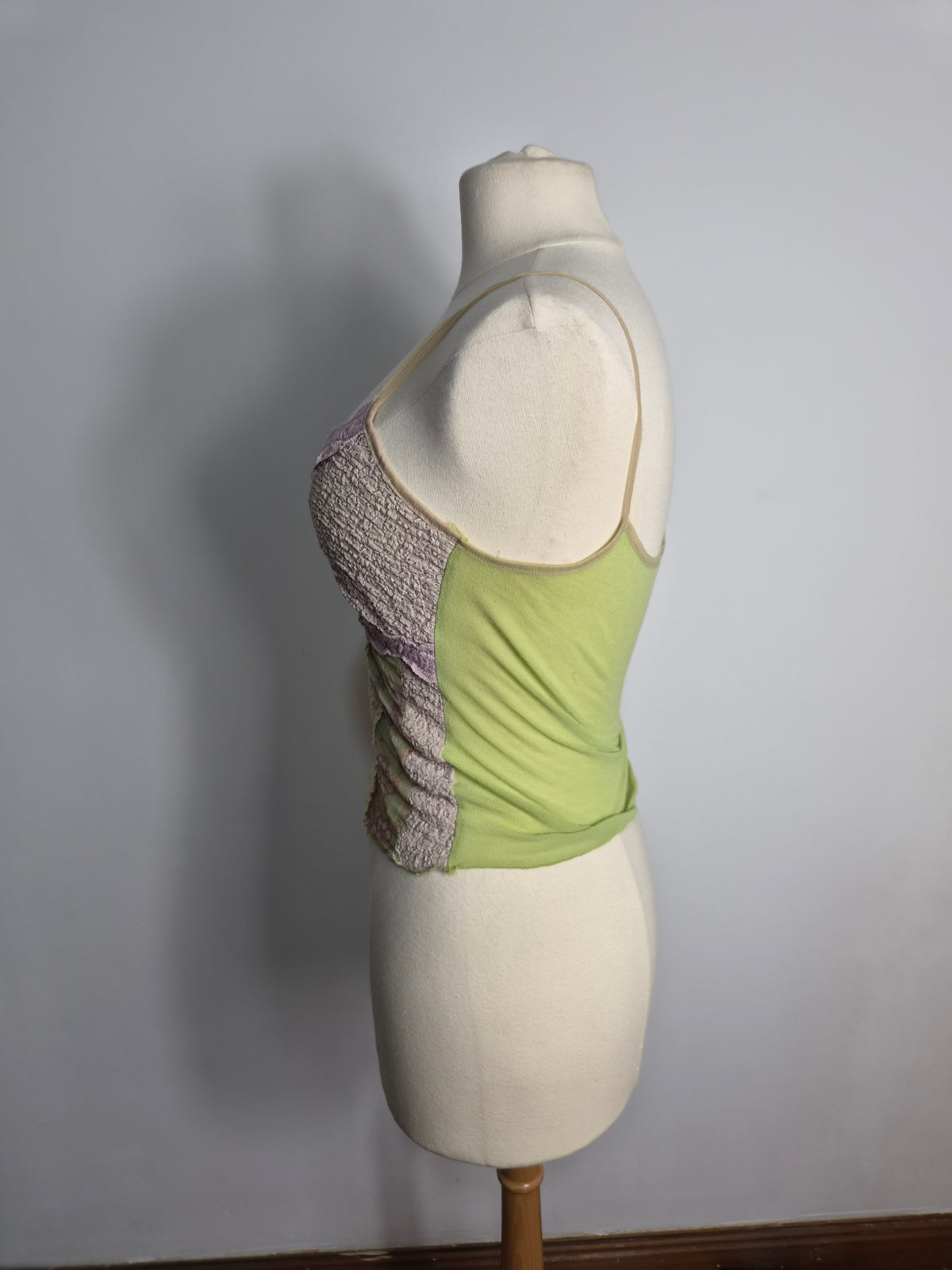 Haut dentelle rose et vert