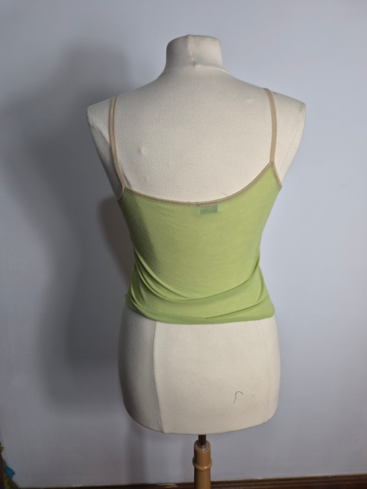 Haut dentelle rose et vert
