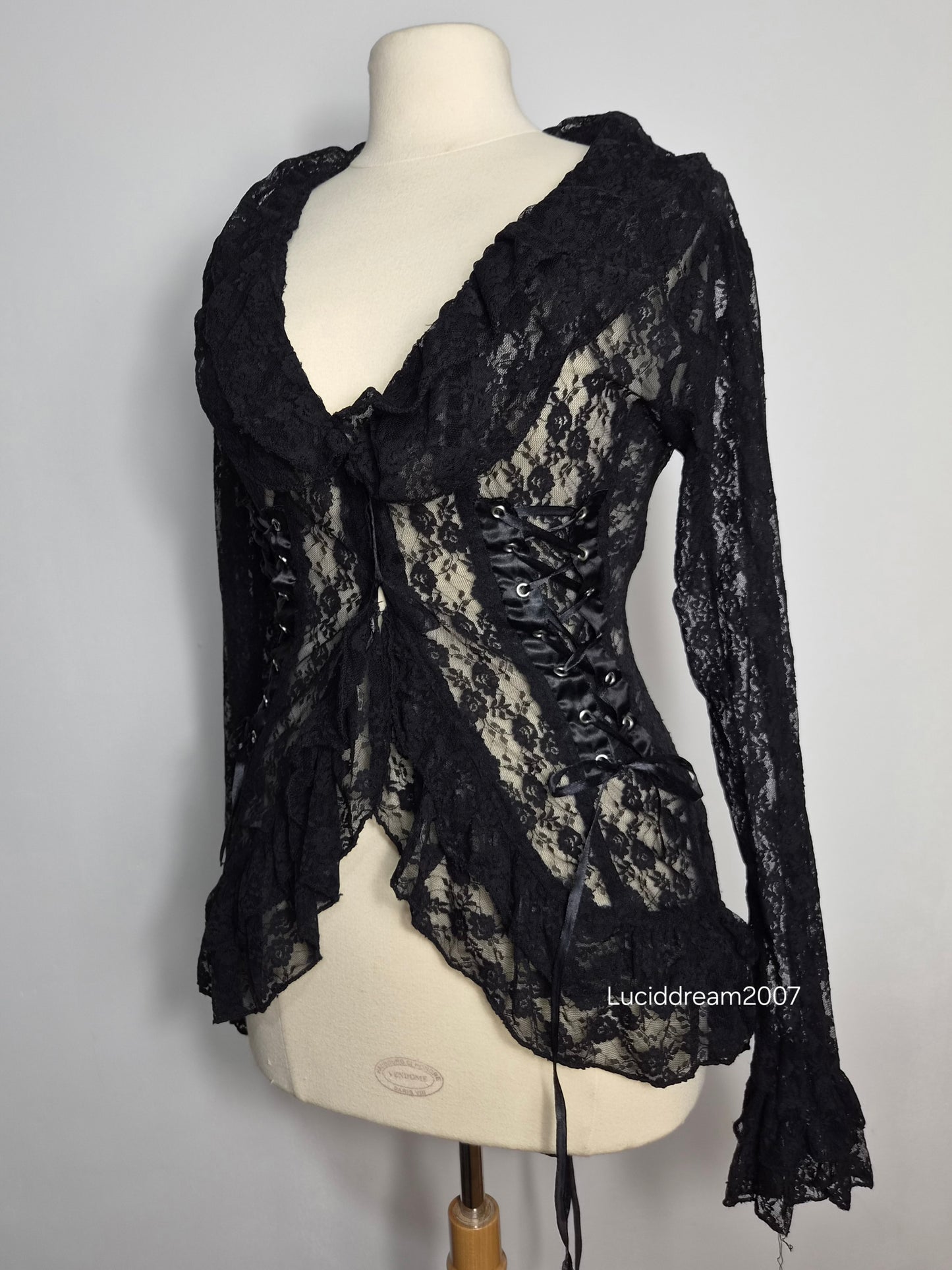 Chemisier en dentelle noir Poizen Industries