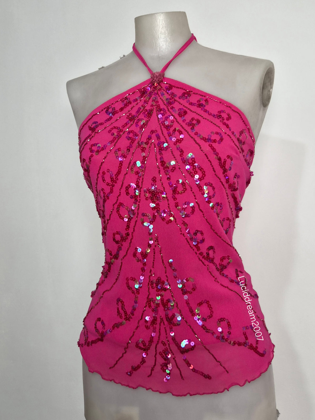 Haut en voile rose brodé