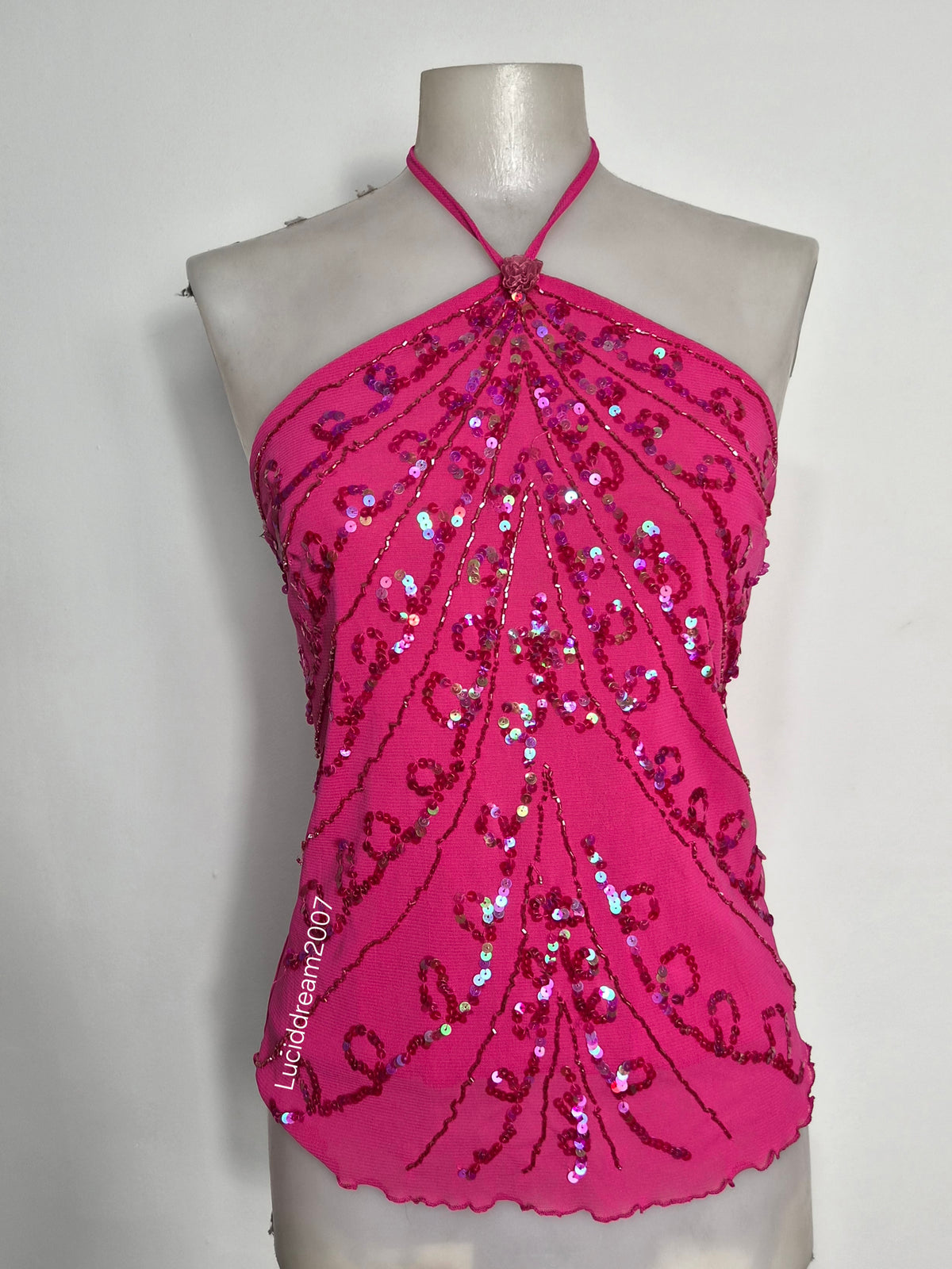 Haut en voile rose brodé