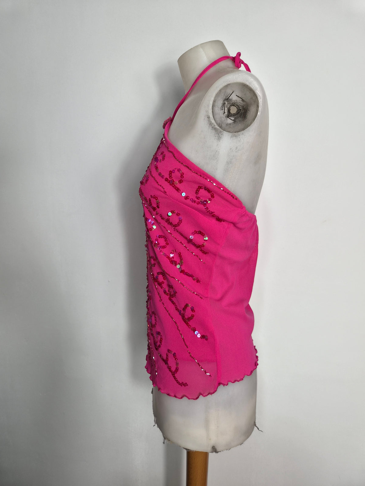 Haut en voile rose brodé