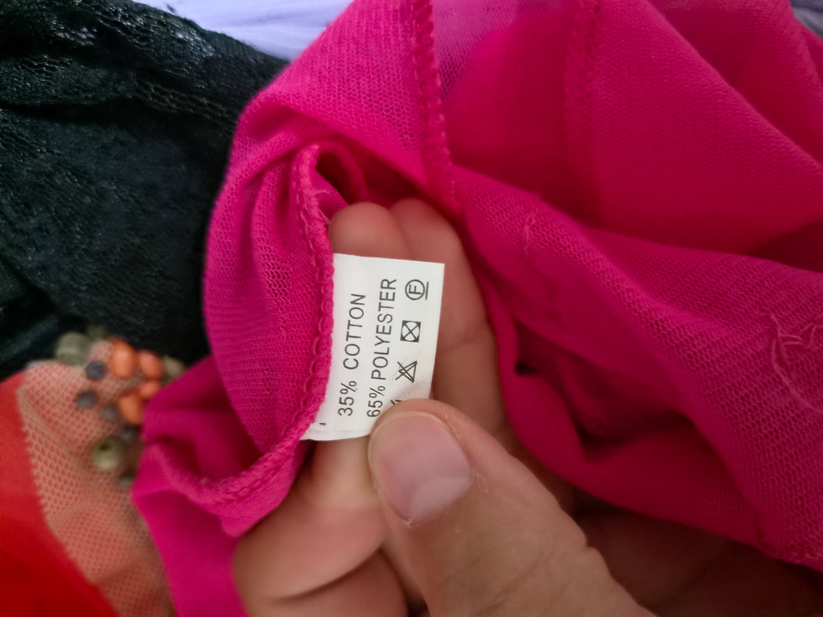 Haut en voile rose brodé