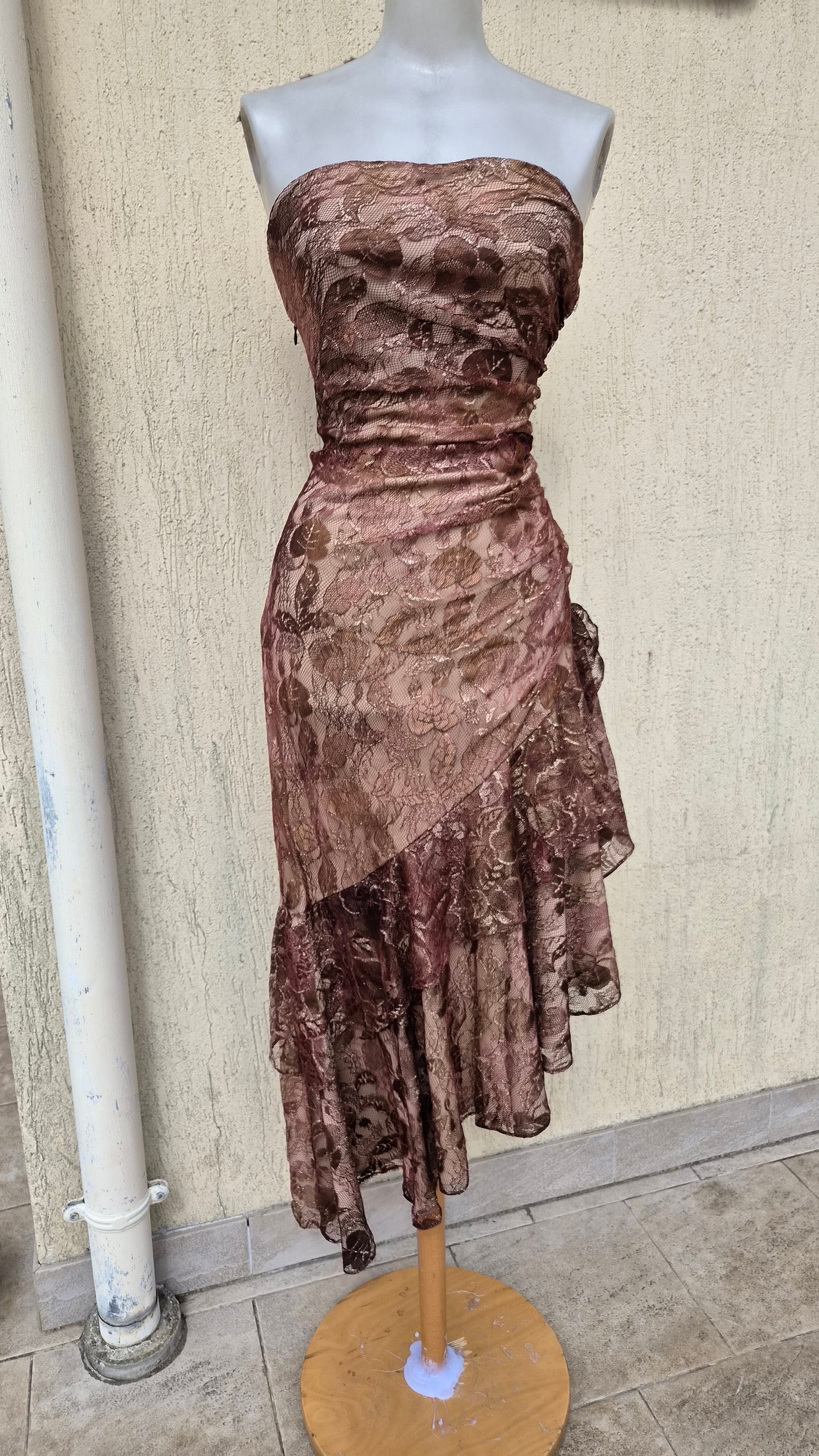 Robe bustier en dentelle marron