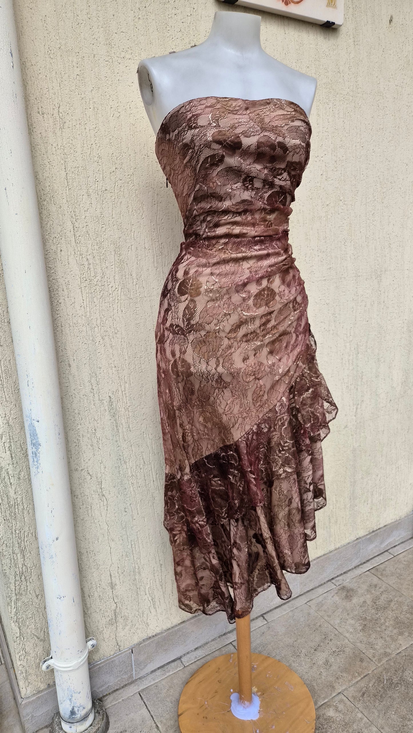 Robe bustier en dentelle marron