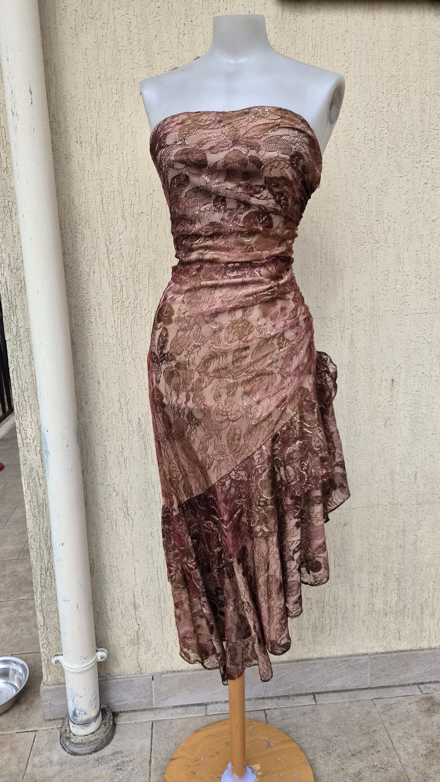 Robe bustier en dentelle marron