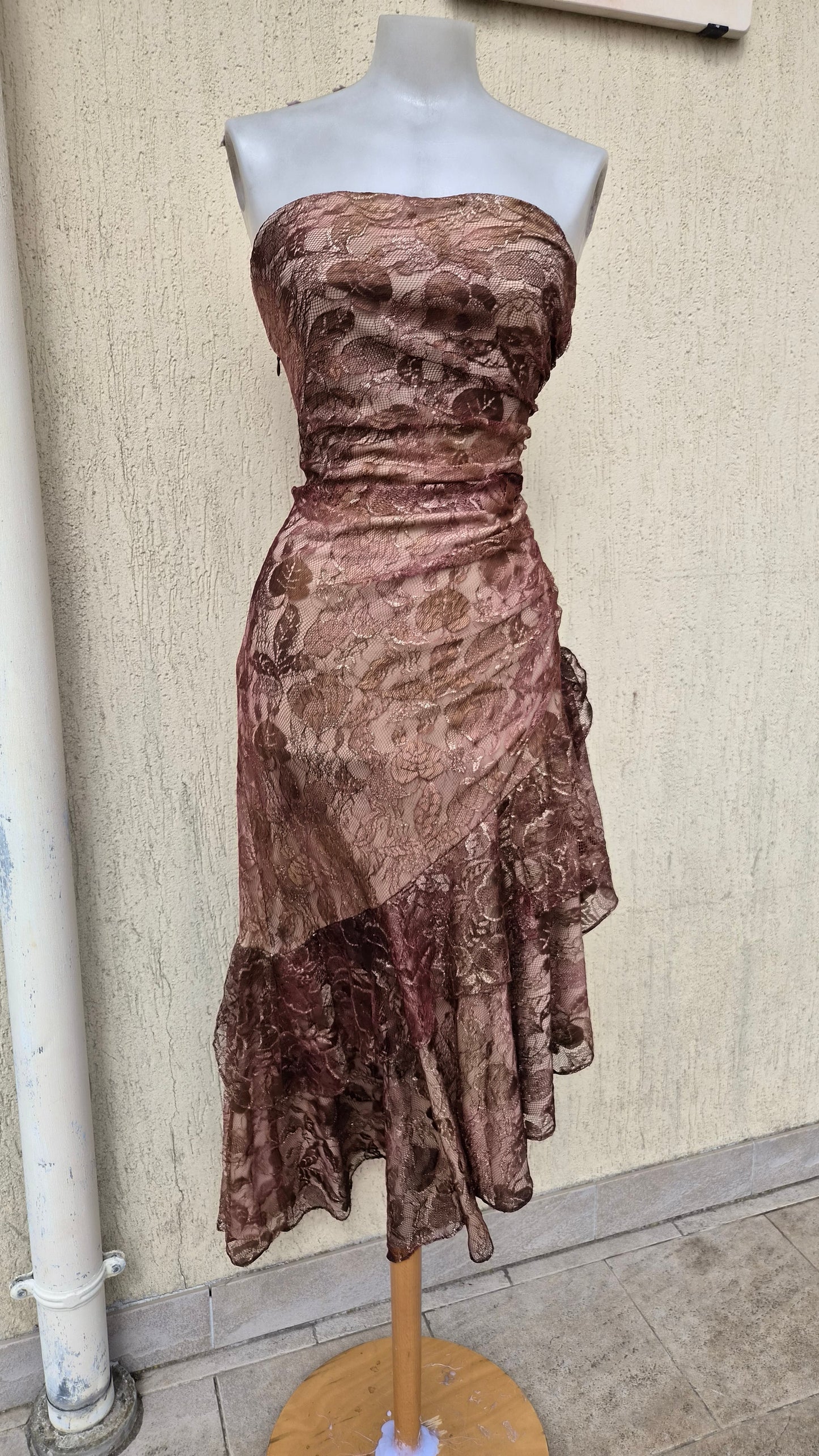 Robe bustier en dentelle marron