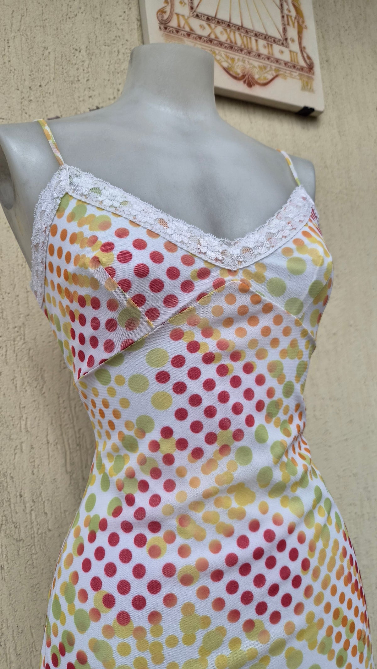 Robe en voile à pois