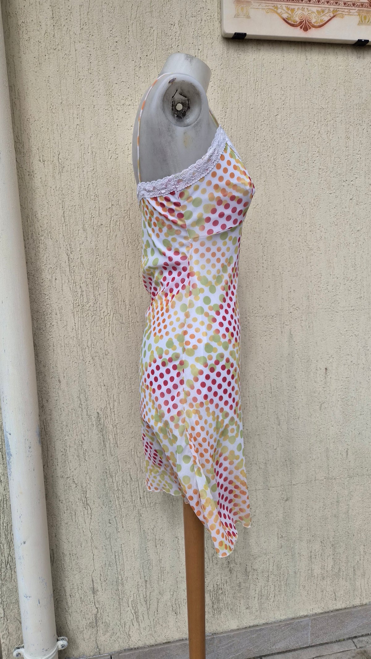Robe en voile à pois