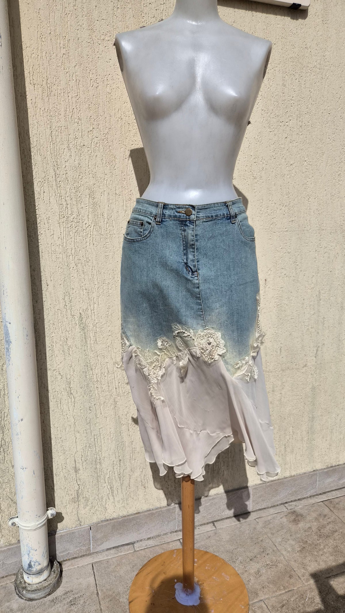 Jupe en denim et voile