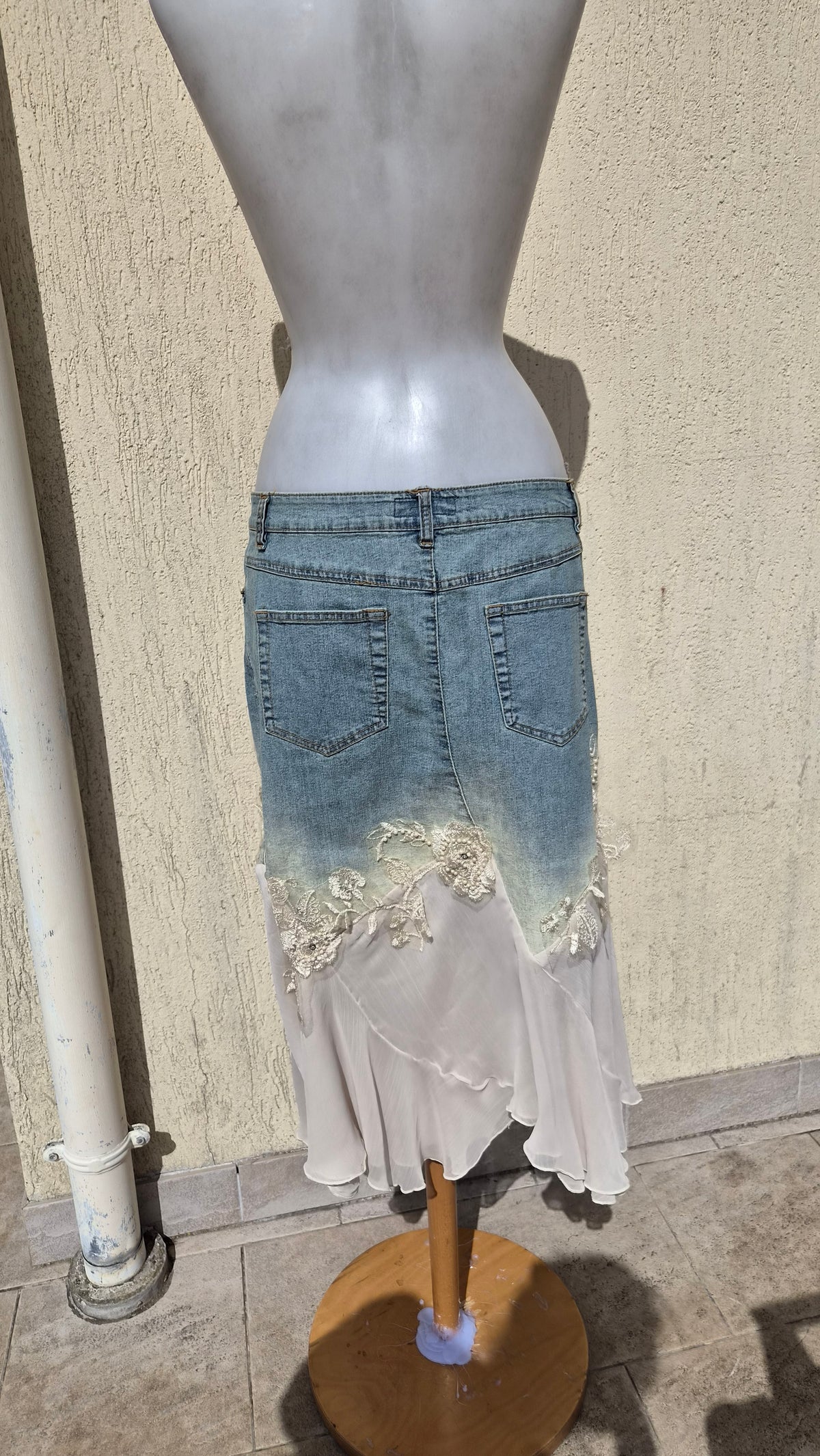 Jupe en denim et voile