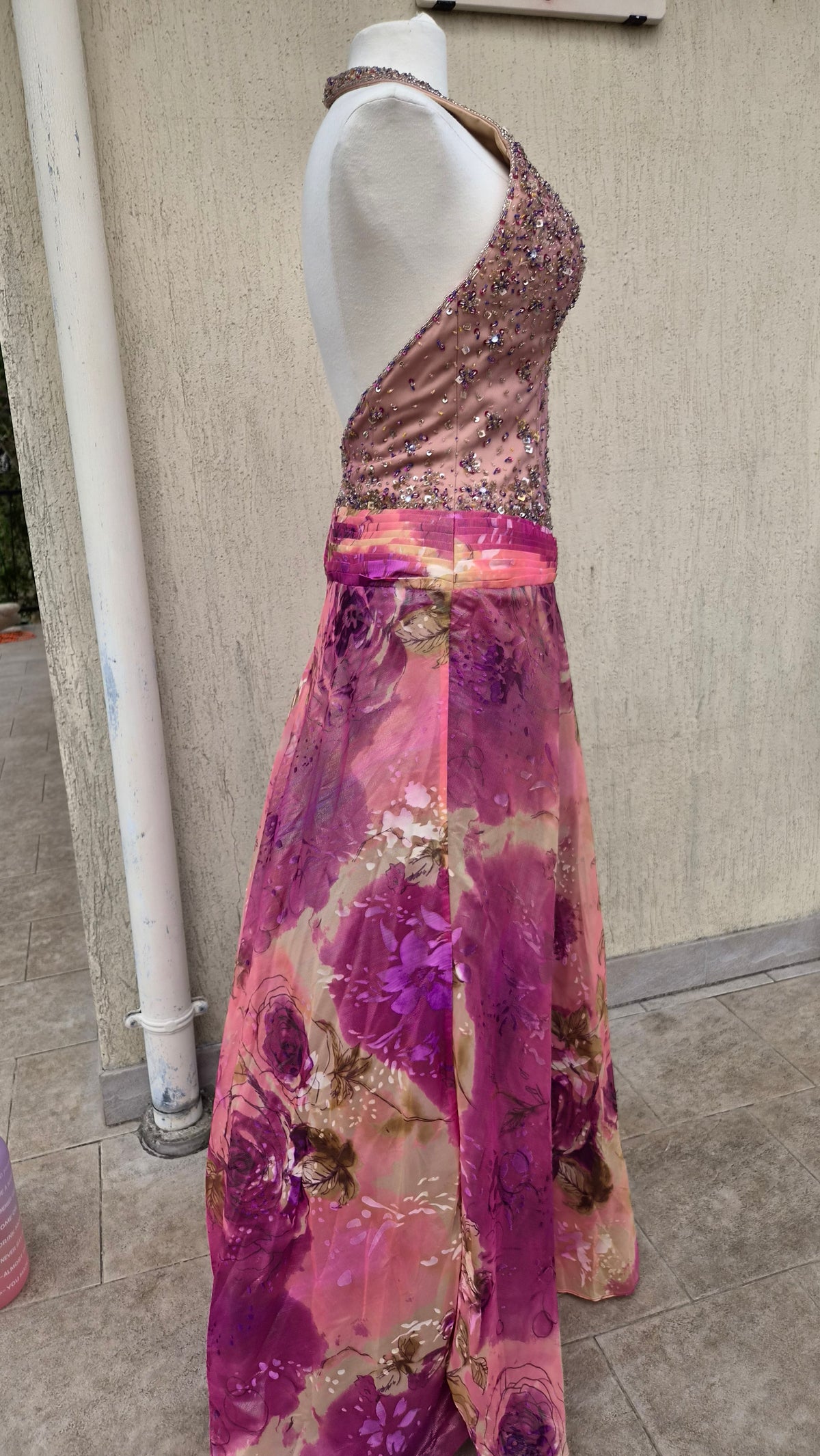Maxi robe dos nu brodée