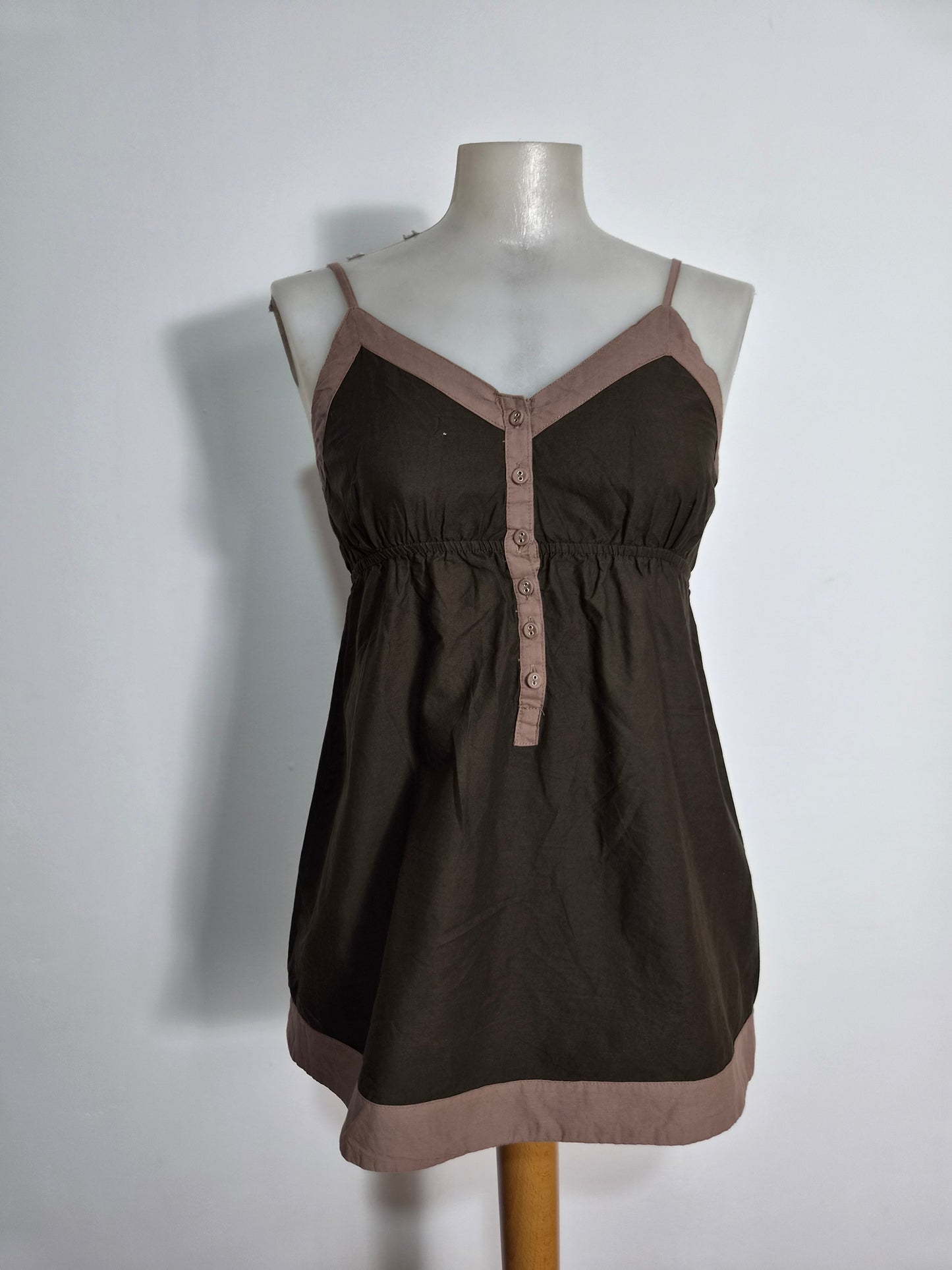 Haut marron et rose