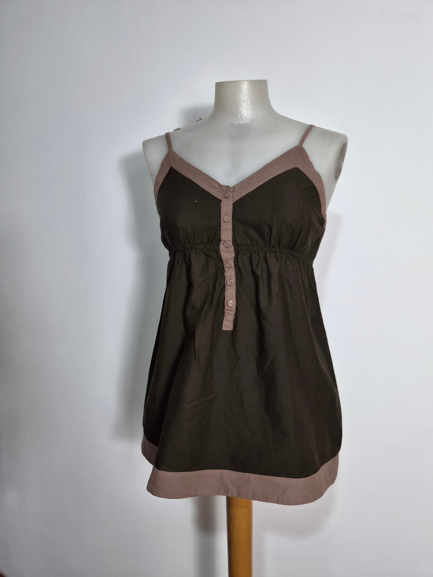Haut marron et rose