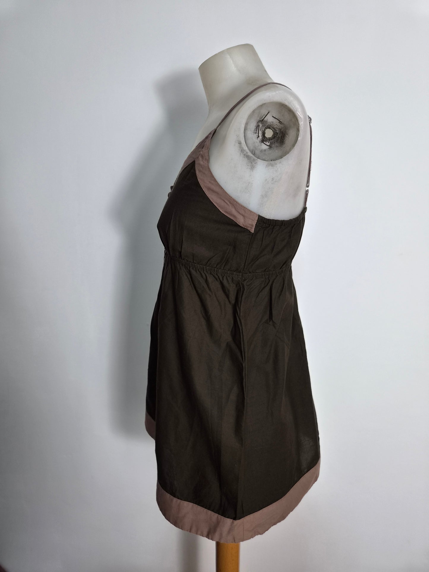 Haut marron et rose