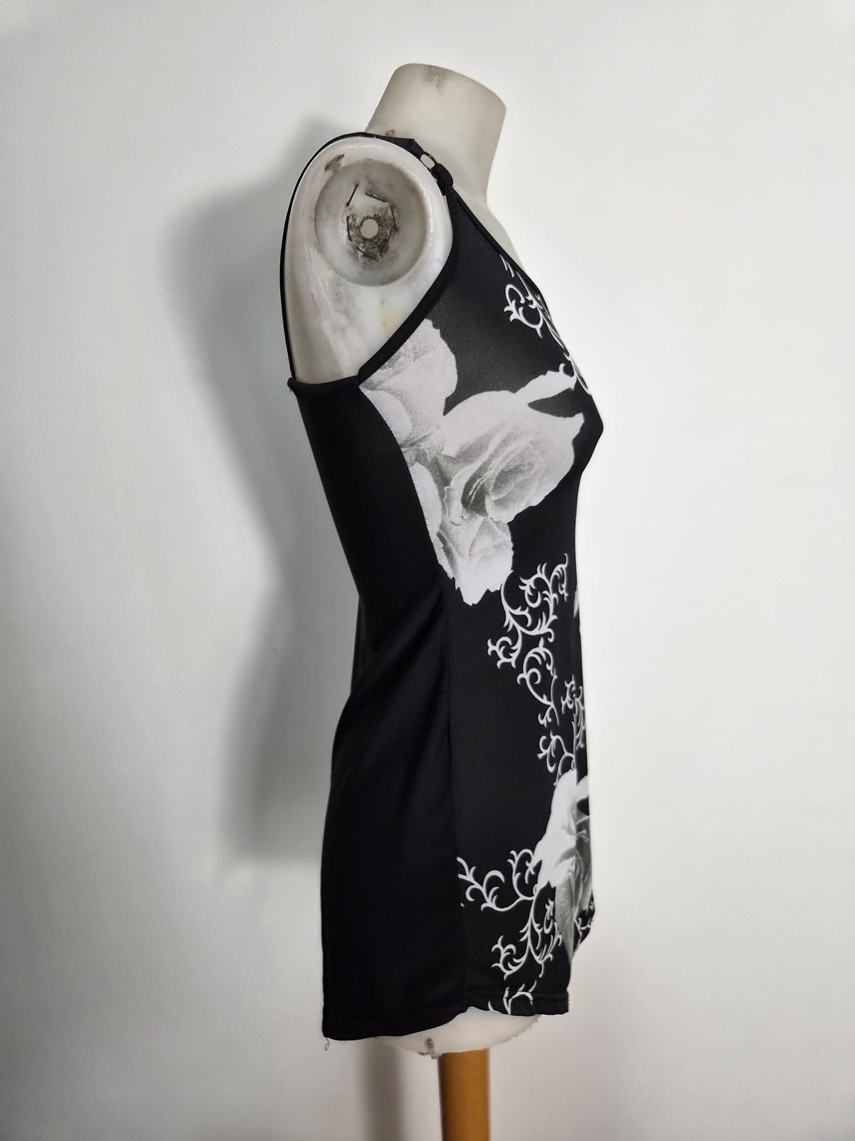 Haut asymétrique noir motif fleur