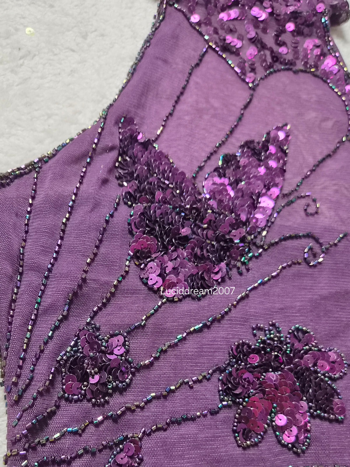 Haut asymétrique à sequins
