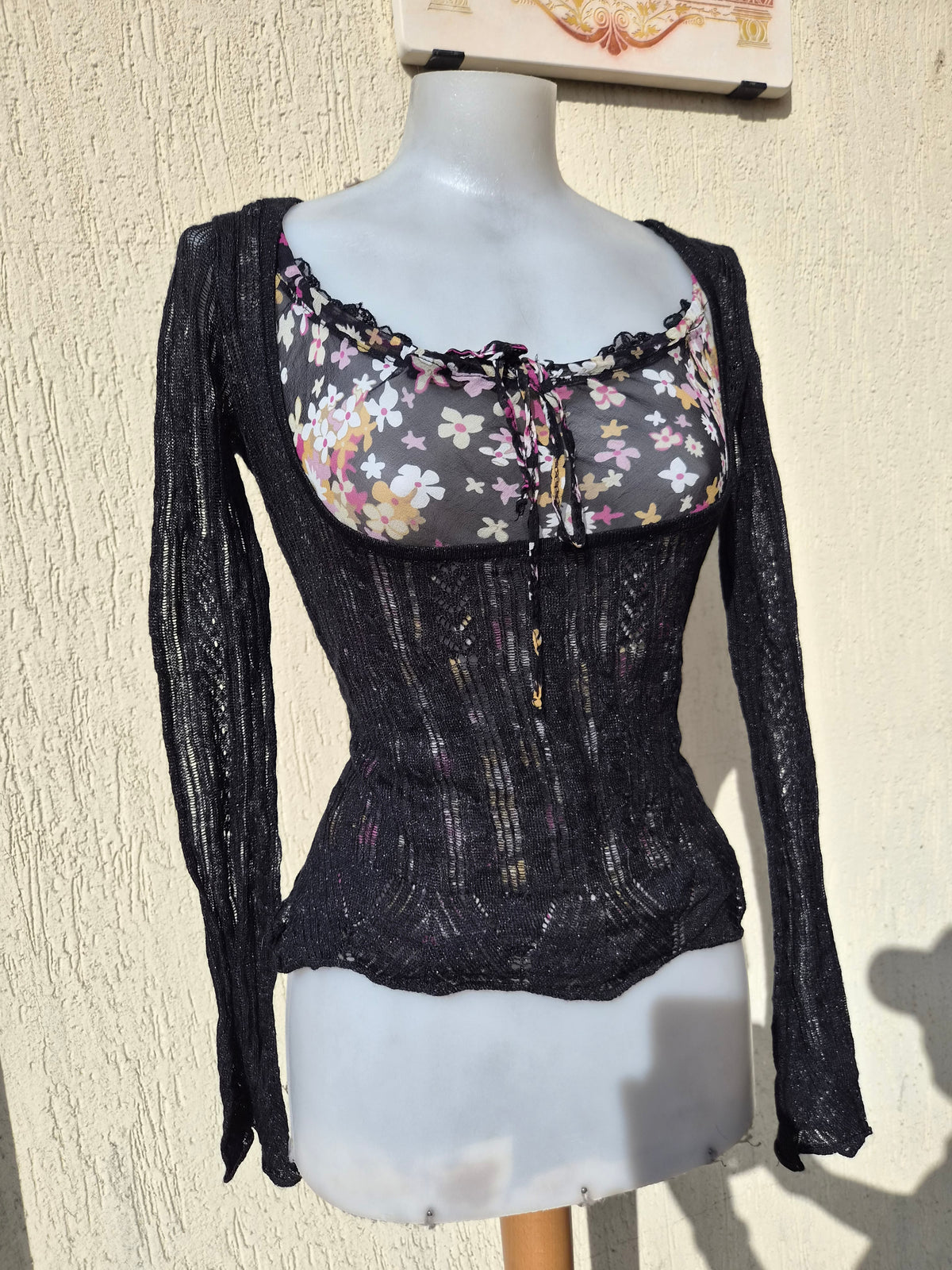 Haut en crochet détail floral