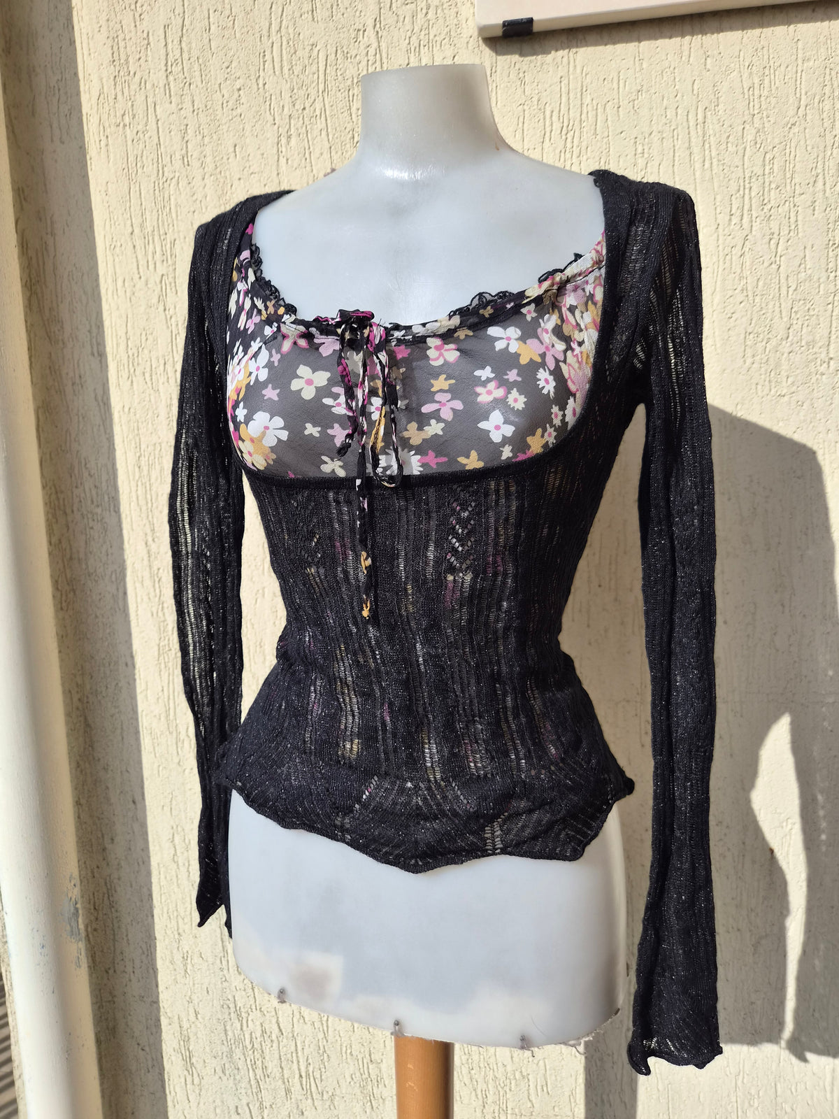 Haut en crochet détail floral