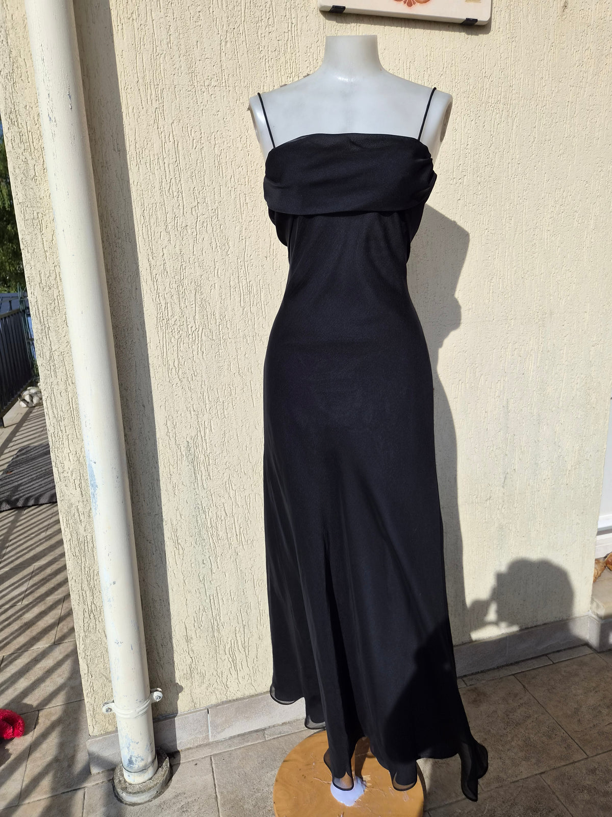 Maxi robe satinée noire
