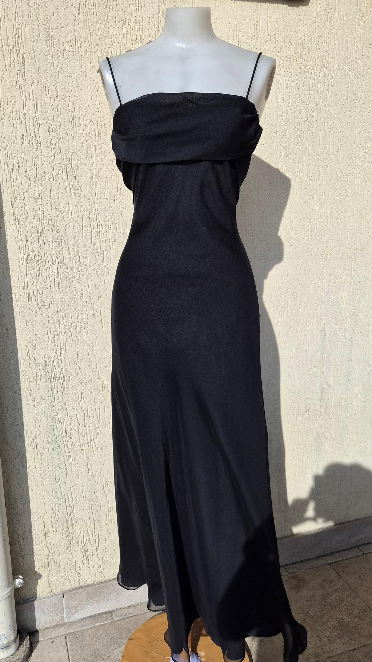 Maxi robe satinée noire